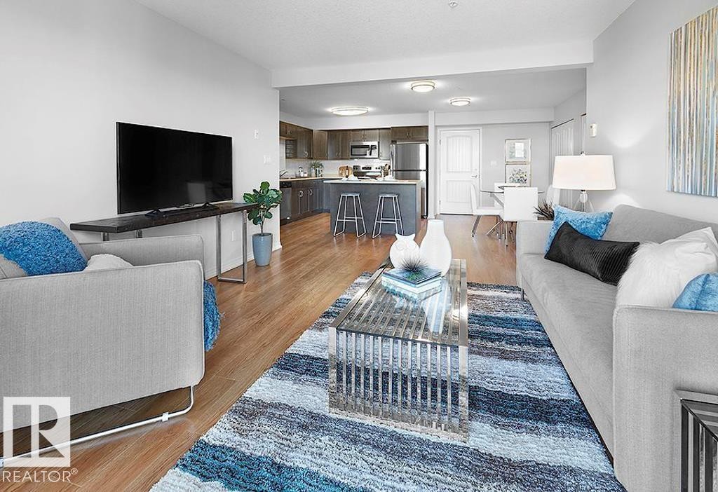 A107 6124 Stanton Drive, Edmonton, AB - Indoor Photo Showing Living Room