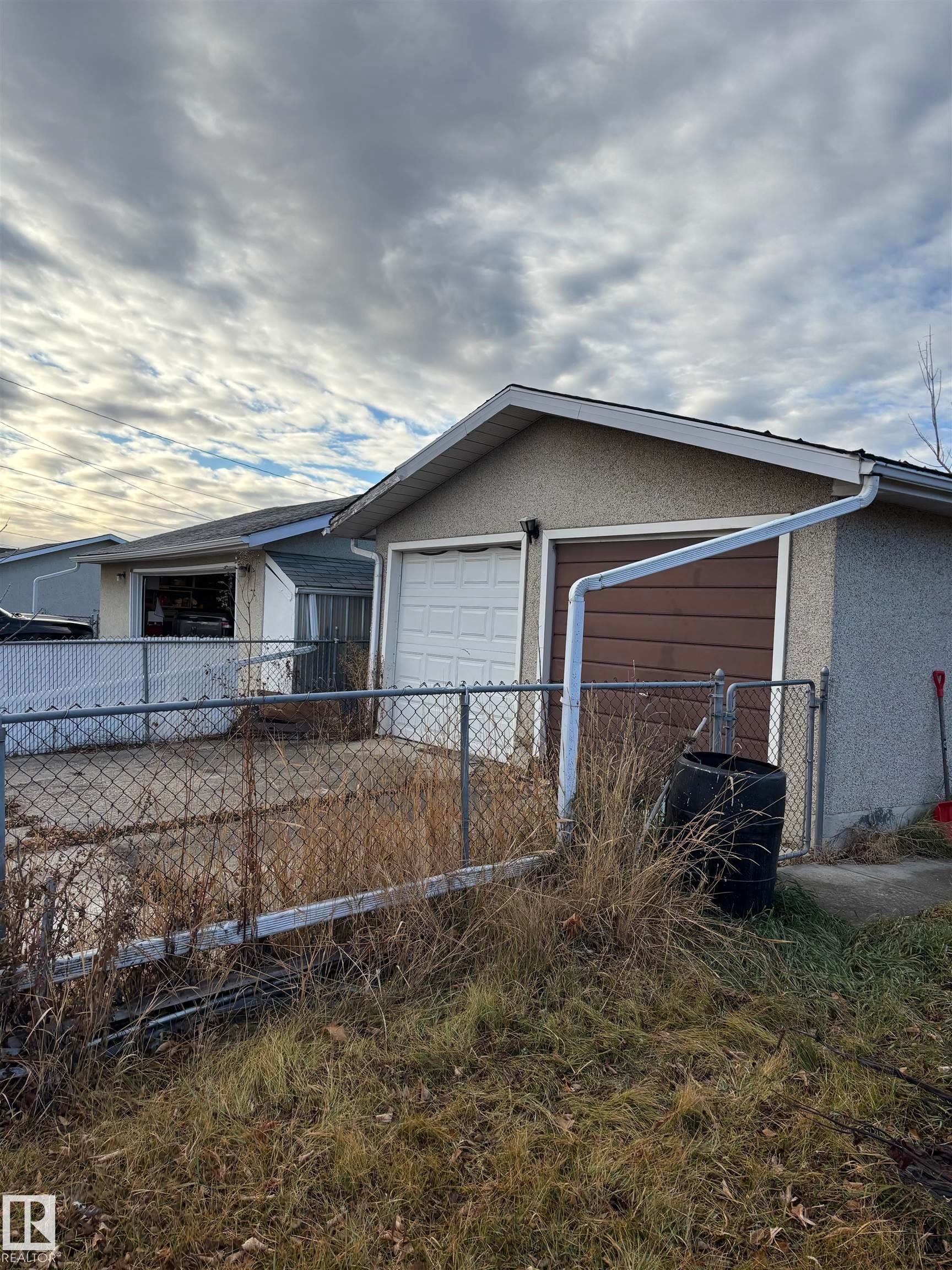 12811 135 Street, Edmonton, AB - Outdoor