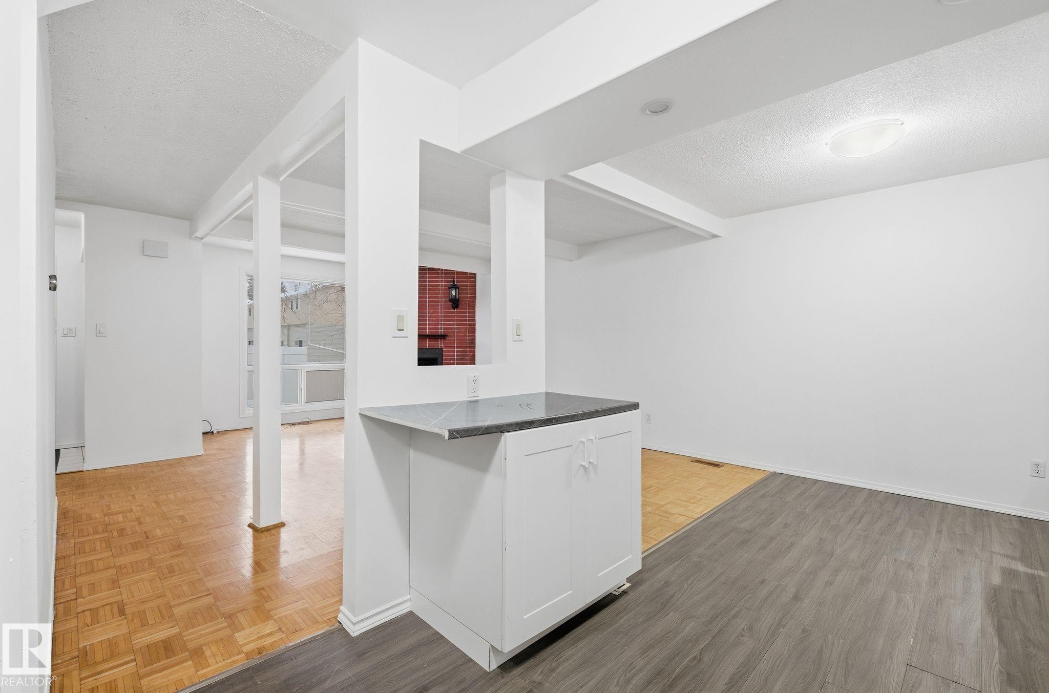 Edmonton, AB - Indoor Photo Showing Other Room