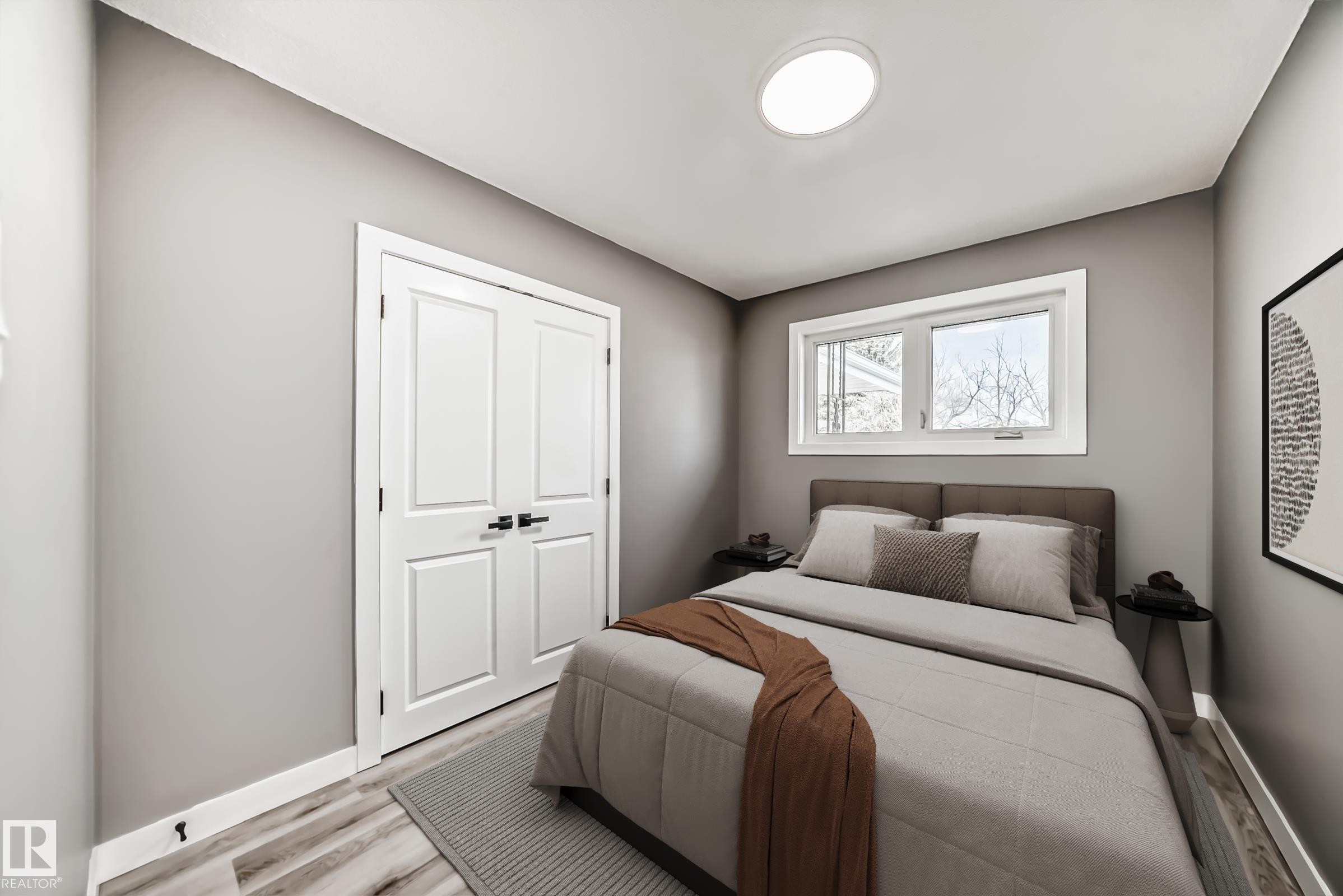 7011 135A Avenue, Edmonton, AB - Indoor Photo Showing Bedroom