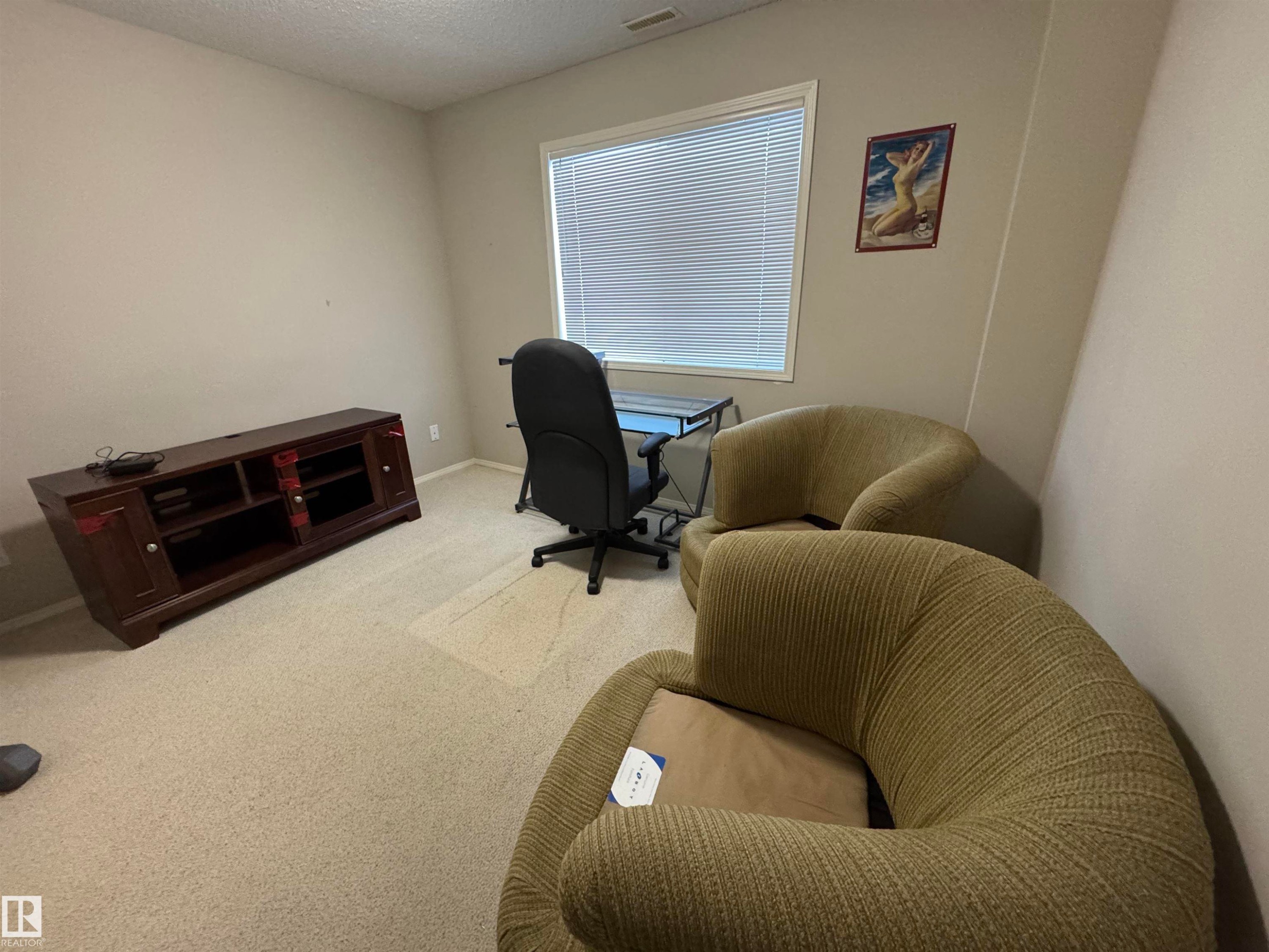 28 70 Cavan Road, Sherwood Park, AB - Indoor