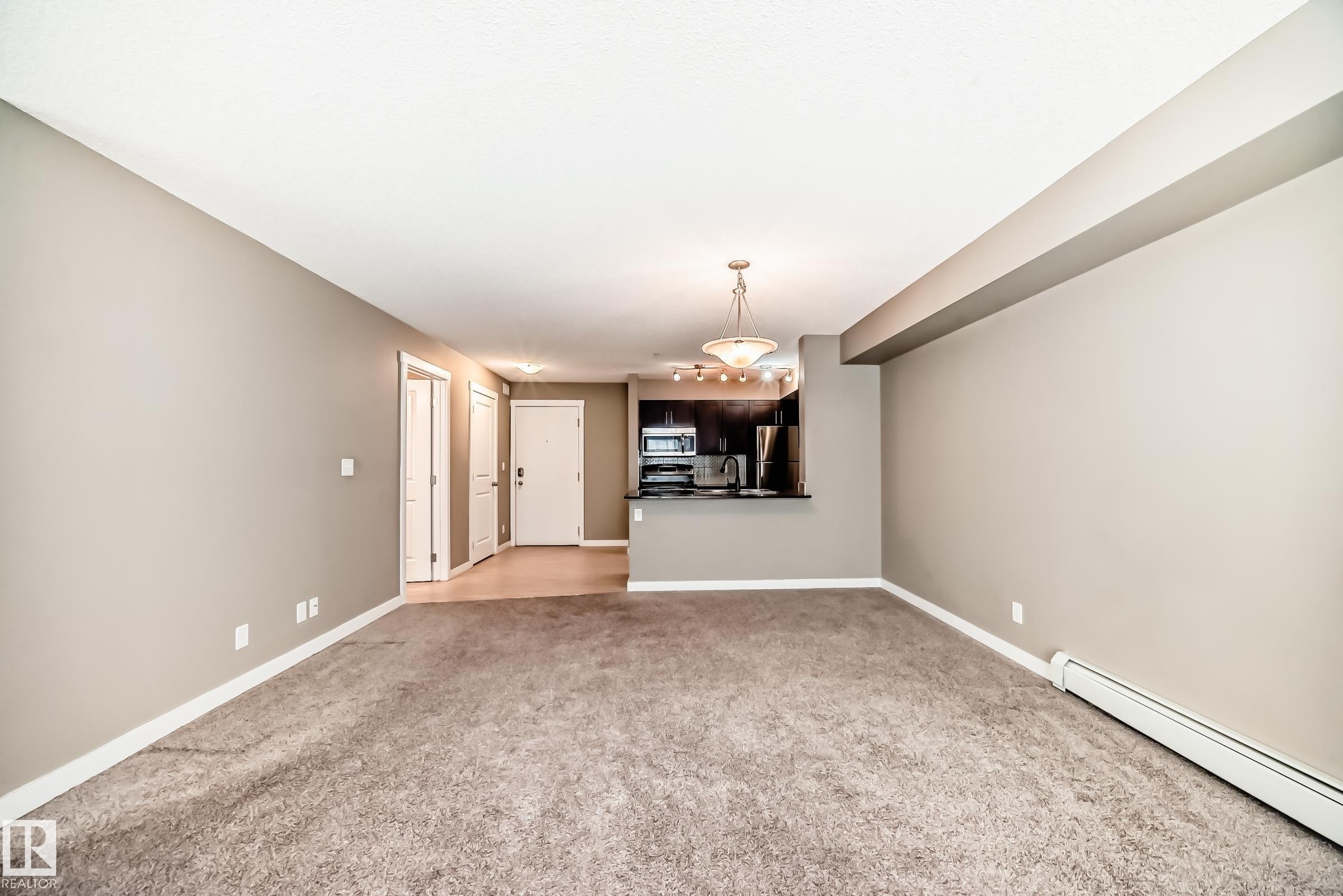 226 1510 Watt Drive, Edmonton, AB - Indoor Photo Showing Other Room