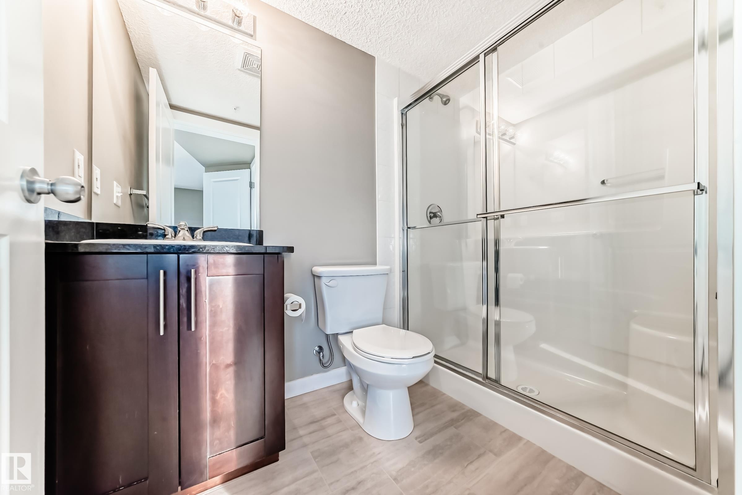 226 1510 Watt Drive, Edmonton, AB - Indoor Photo Showing Bathroom