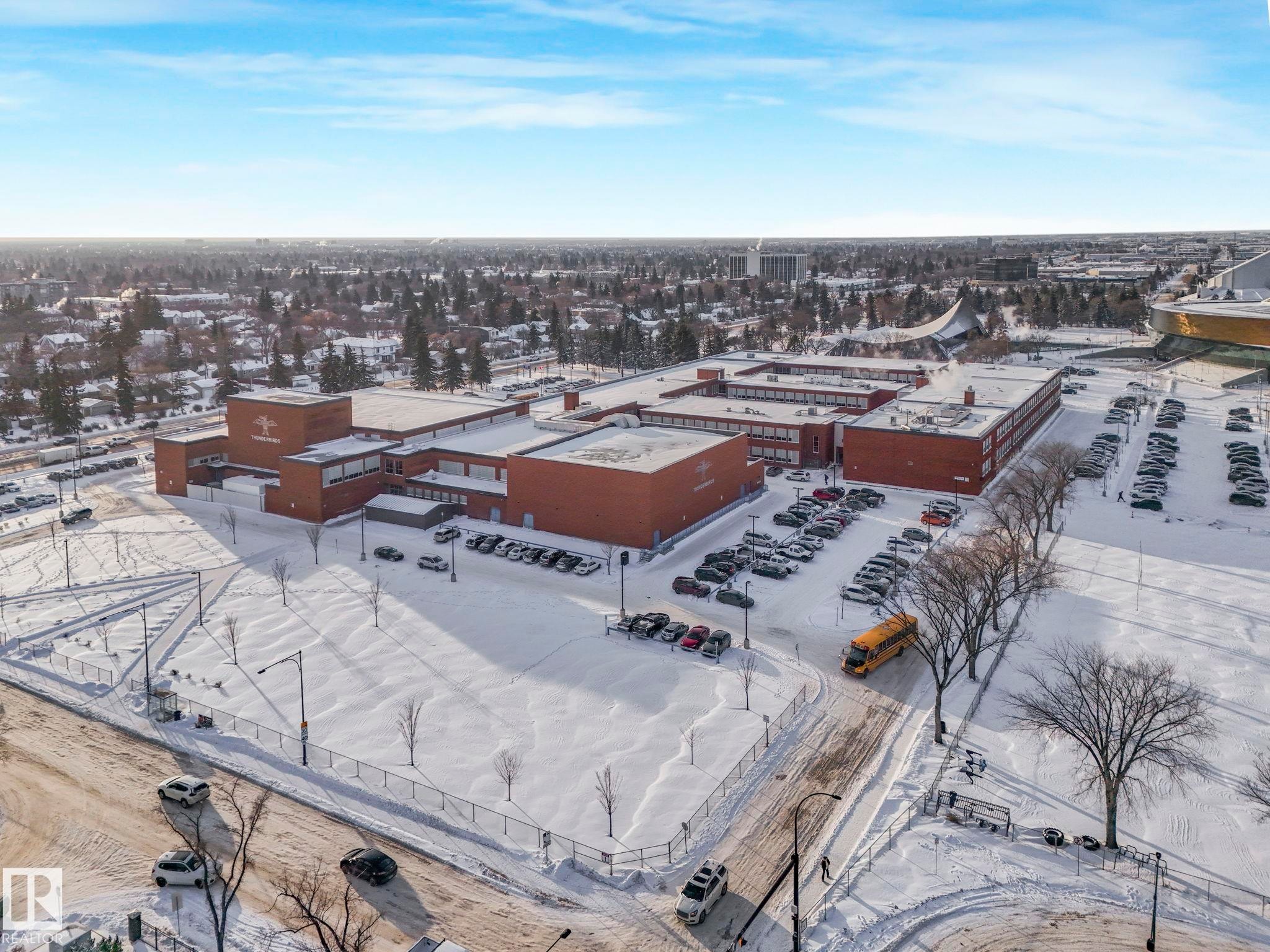 13331 110 Avenue, Edmonton, AB - Outdoor With View