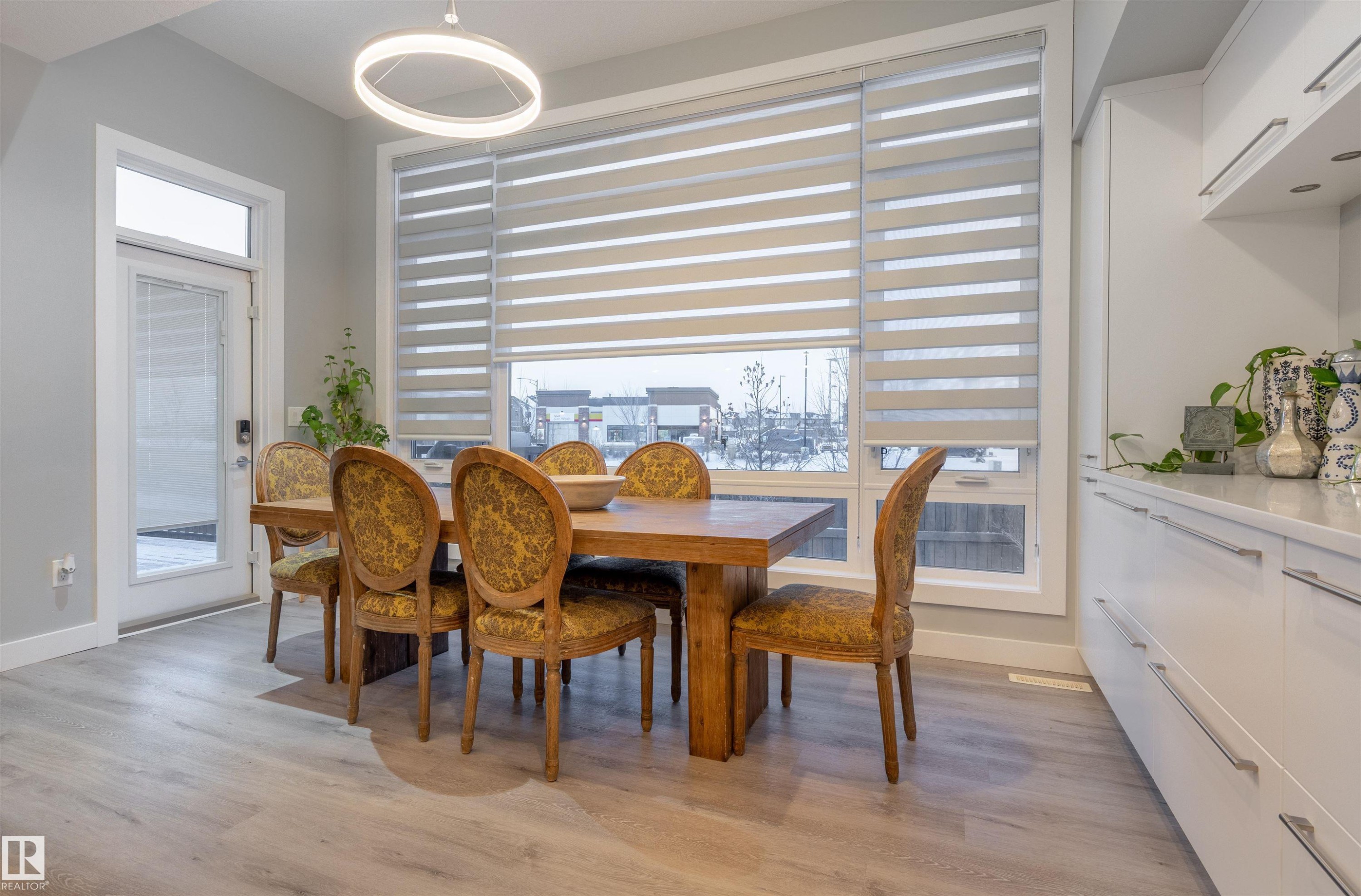2118 Cavanagh Drive, Edmonton, AB - Indoor Photo Showing Dining Room