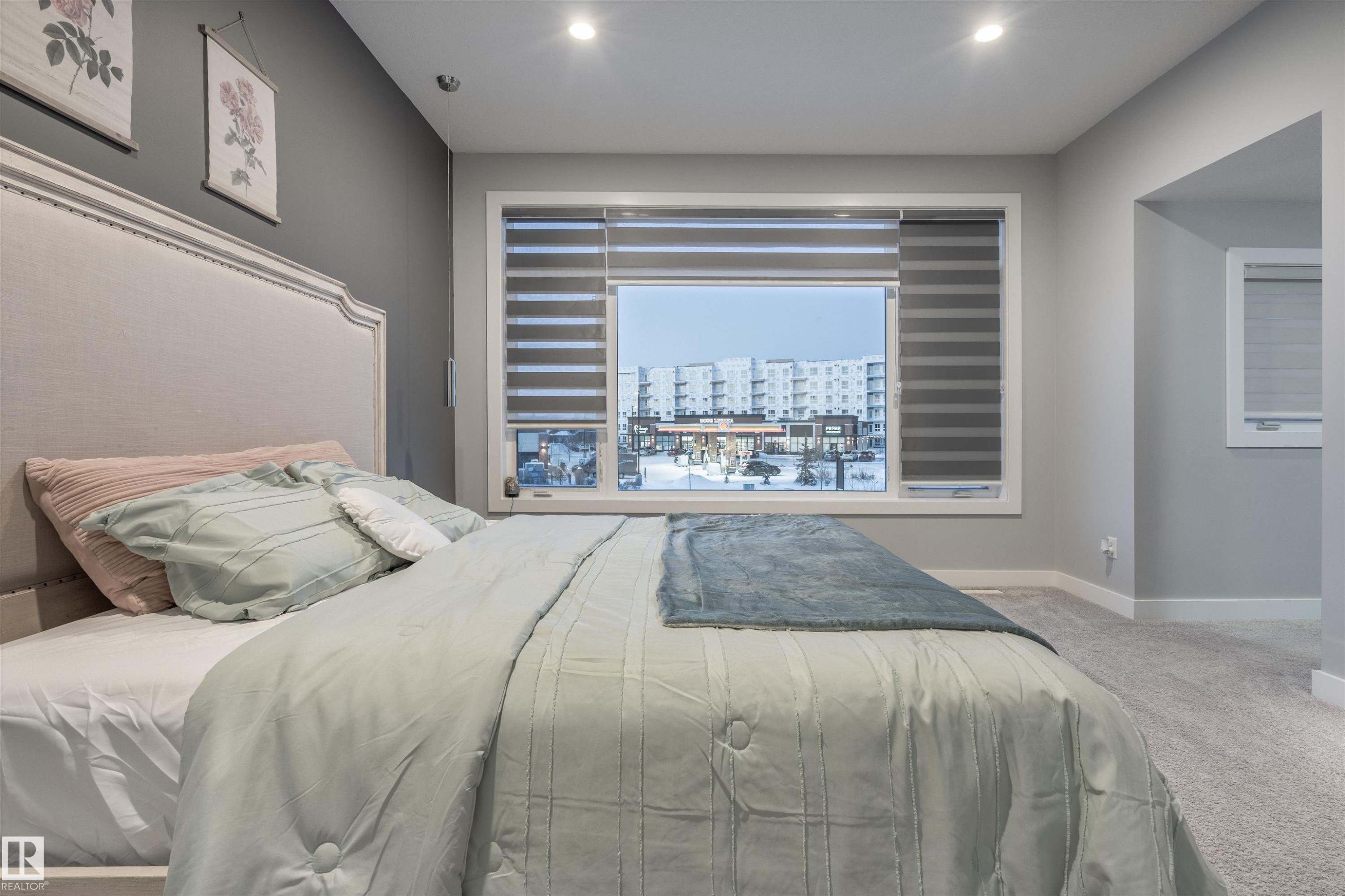 2118 Cavanagh Drive, Edmonton, AB - Indoor Photo Showing Bedroom