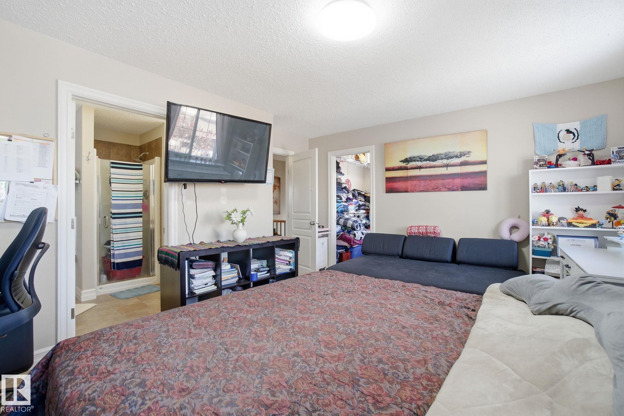 16734 122A Street, Edmonton, AB - Indoor Photo Showing Bedroom