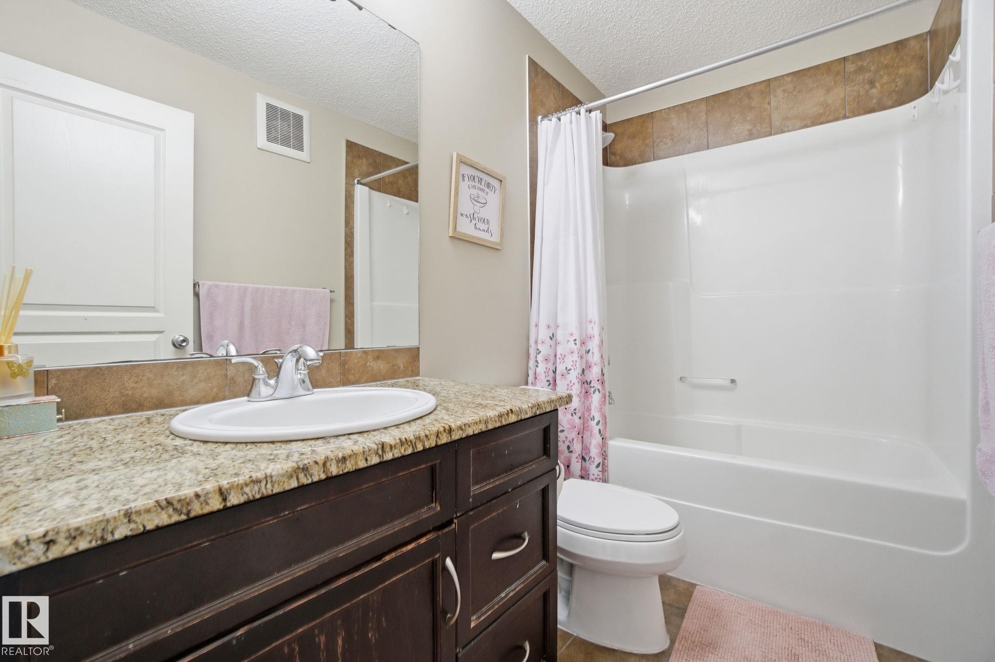 16734 122A Street, Edmonton, AB - Indoor Photo Showing Bathroom