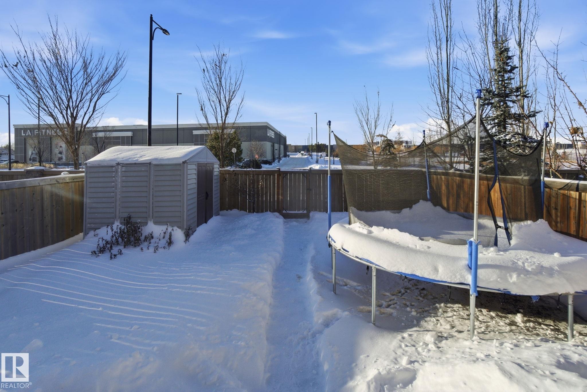 16734 122A Street, Edmonton, AB - Outdoor