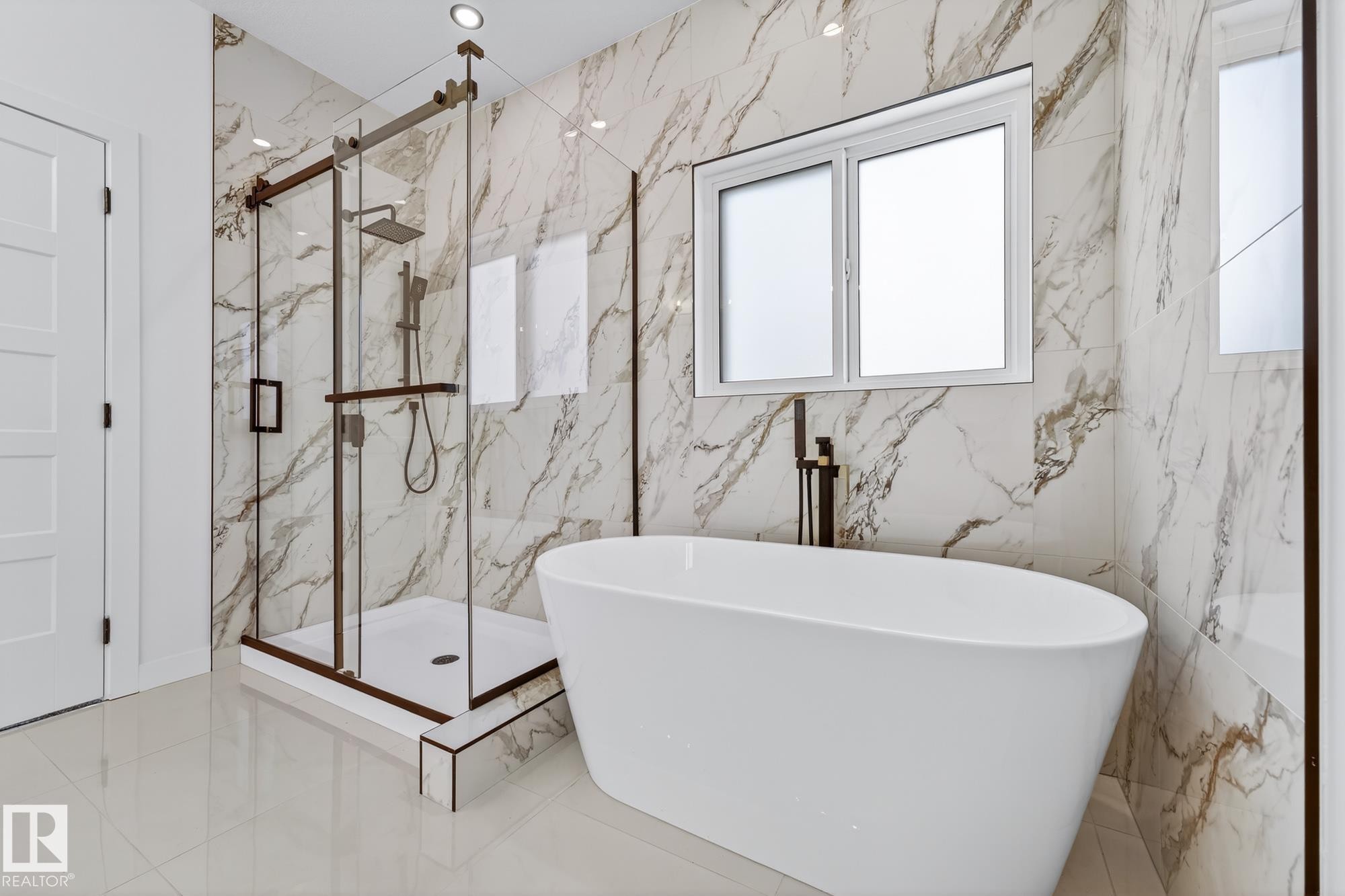 49 Eldridge Point, St. Albert, AB - Indoor Photo Showing Bathroom