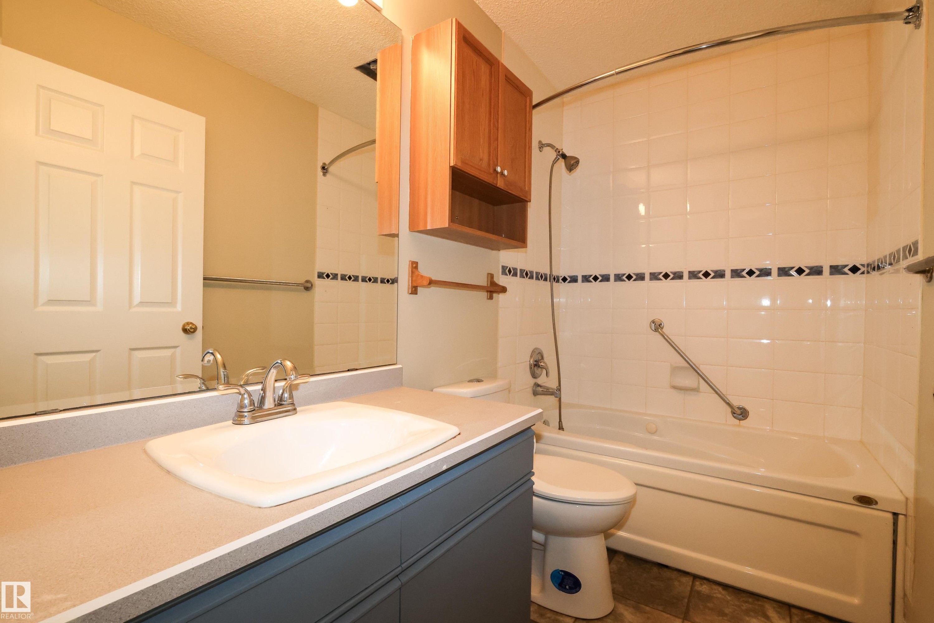 Morinville, AB - Indoor Photo Showing Bathroom
