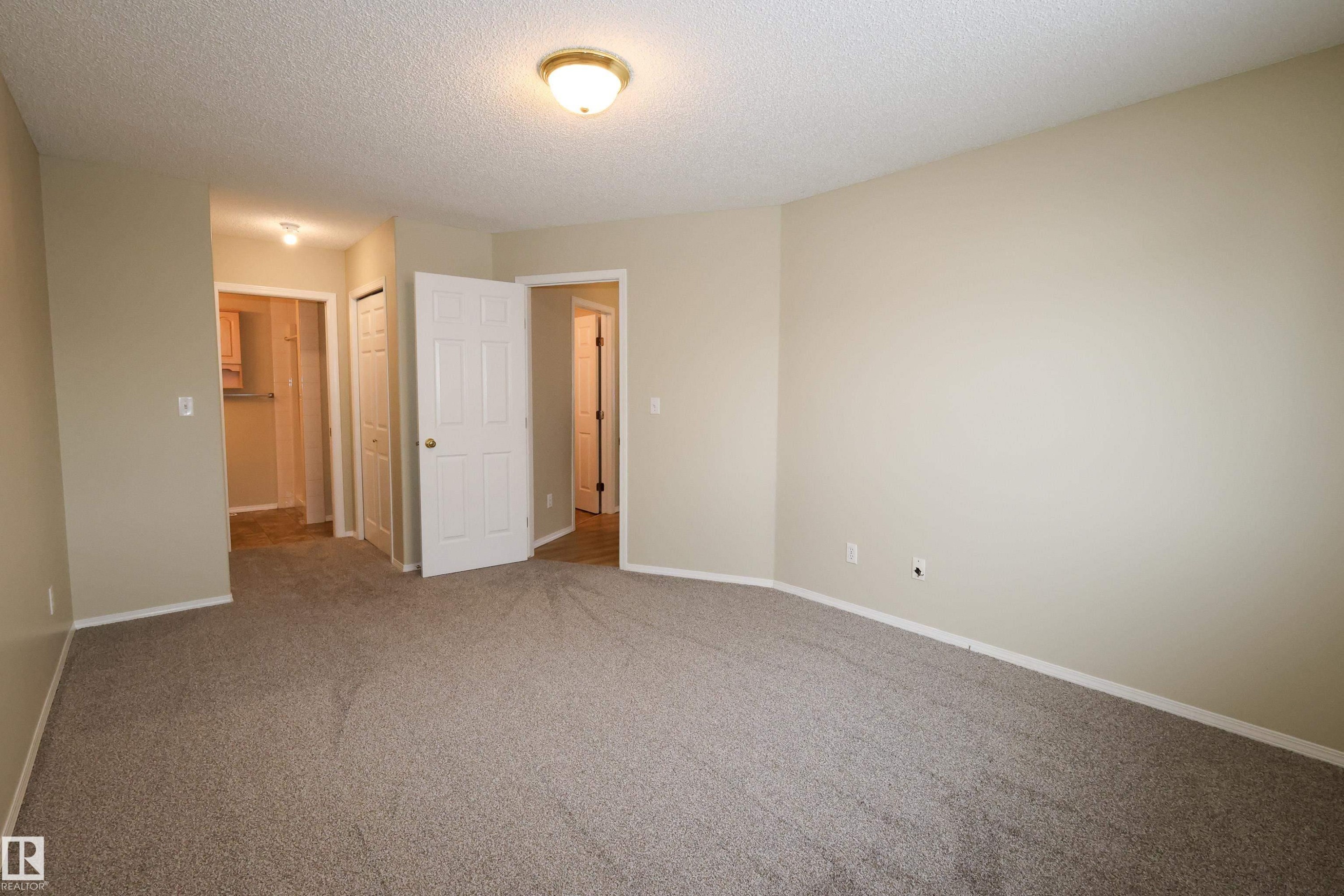 Morinville, AB - Indoor Photo Showing Other Room
