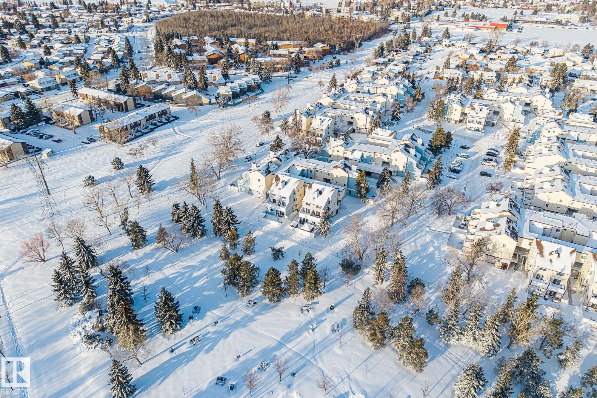 189 Lancaster Terrace, Edmonton, AB - Outdoor With View