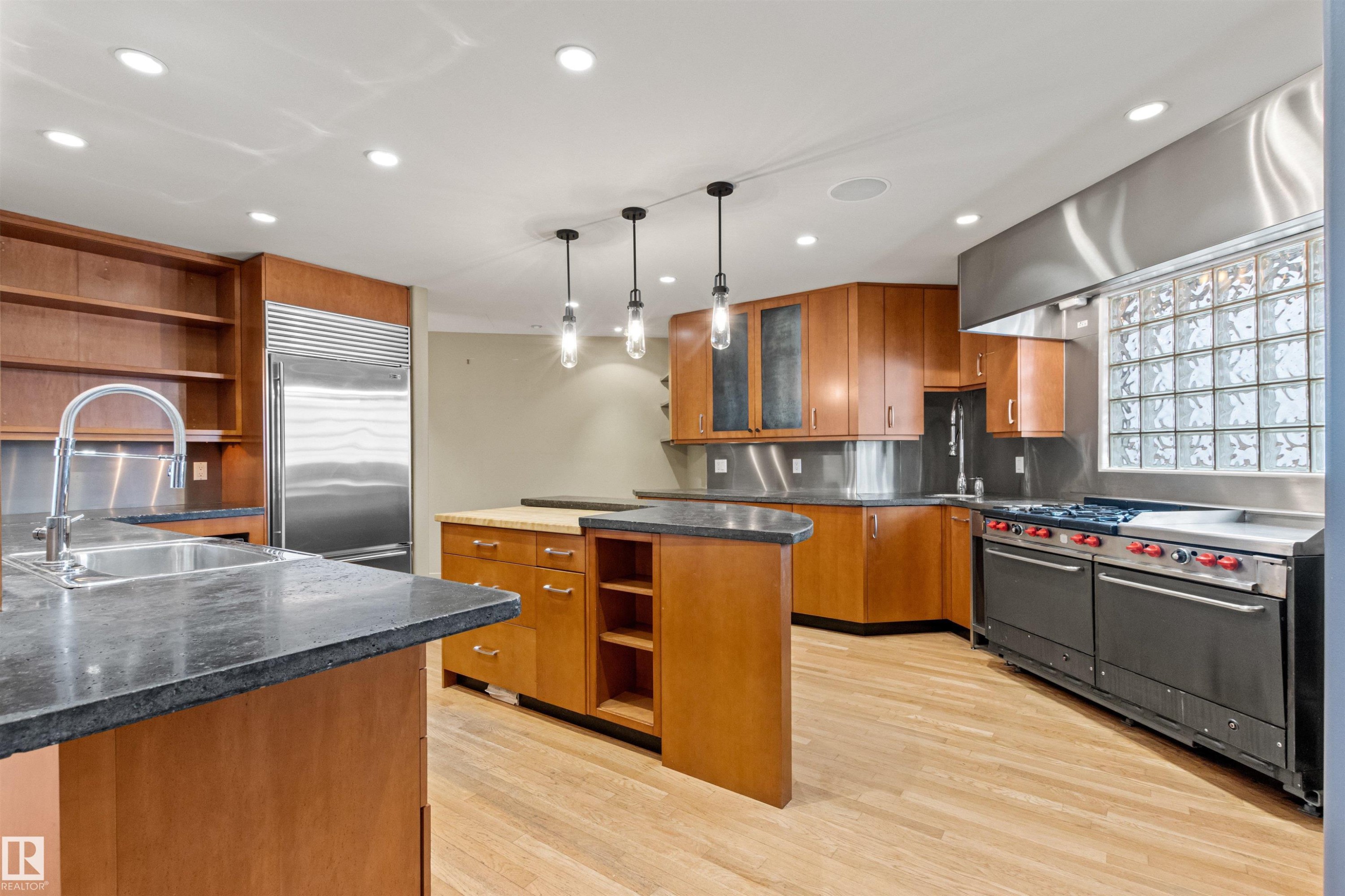 14403 83 Avenue, Edmonton, AB - Indoor Photo Showing Kitchen With Double Sink