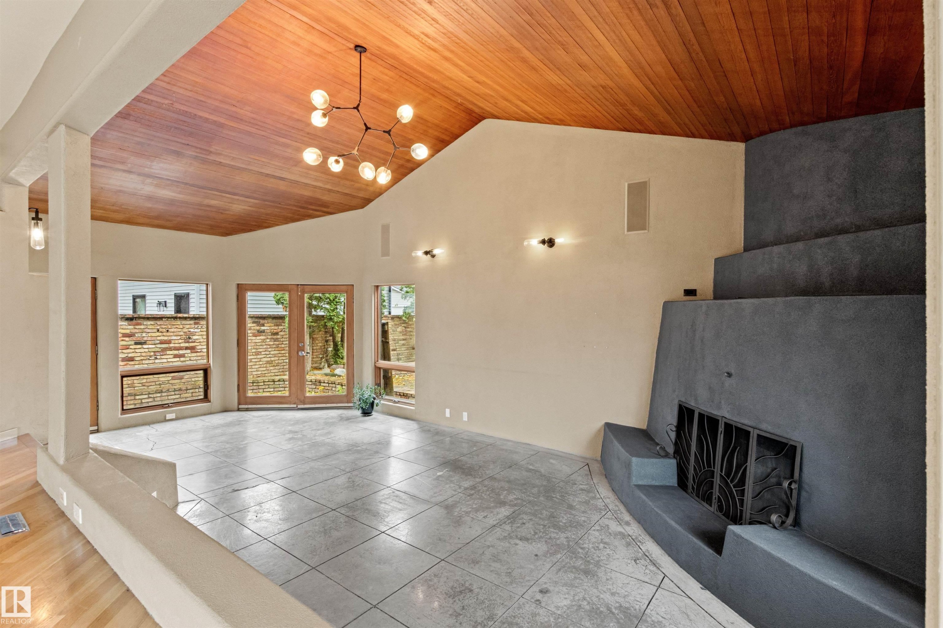 14403 83 Avenue, Edmonton, AB - Indoor With Fireplace