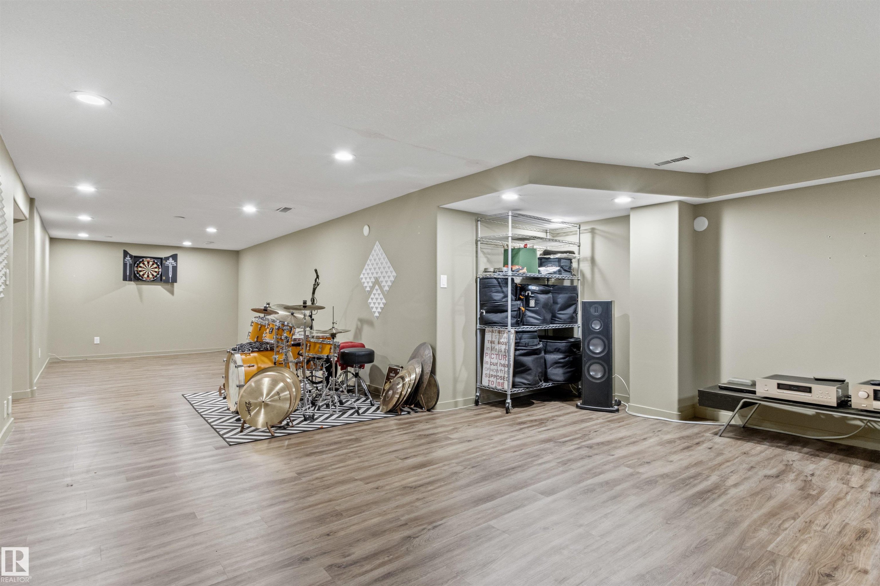 14403 83 Avenue, Edmonton, AB - Indoor