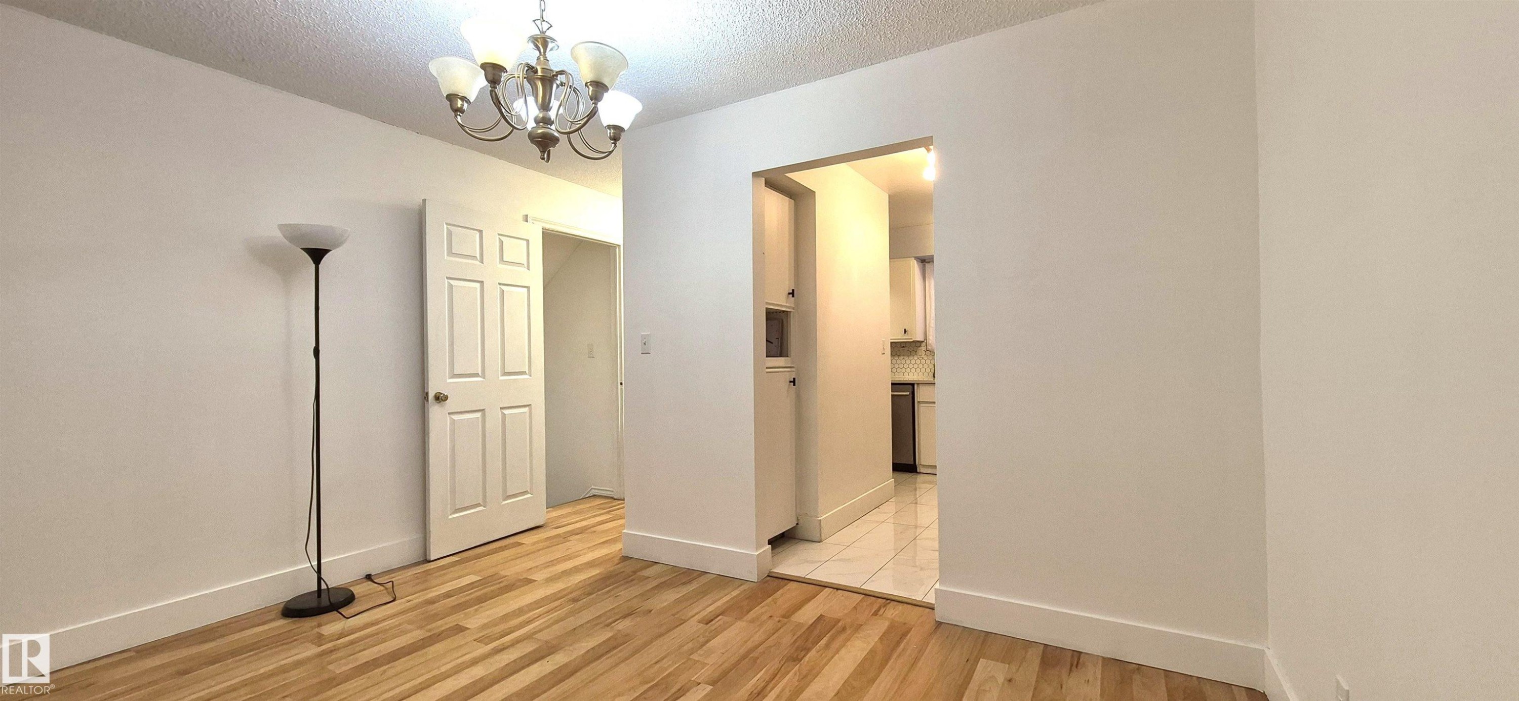 3619 30 Avenue, Edmonton, AB - Indoor Photo Showing Other Room