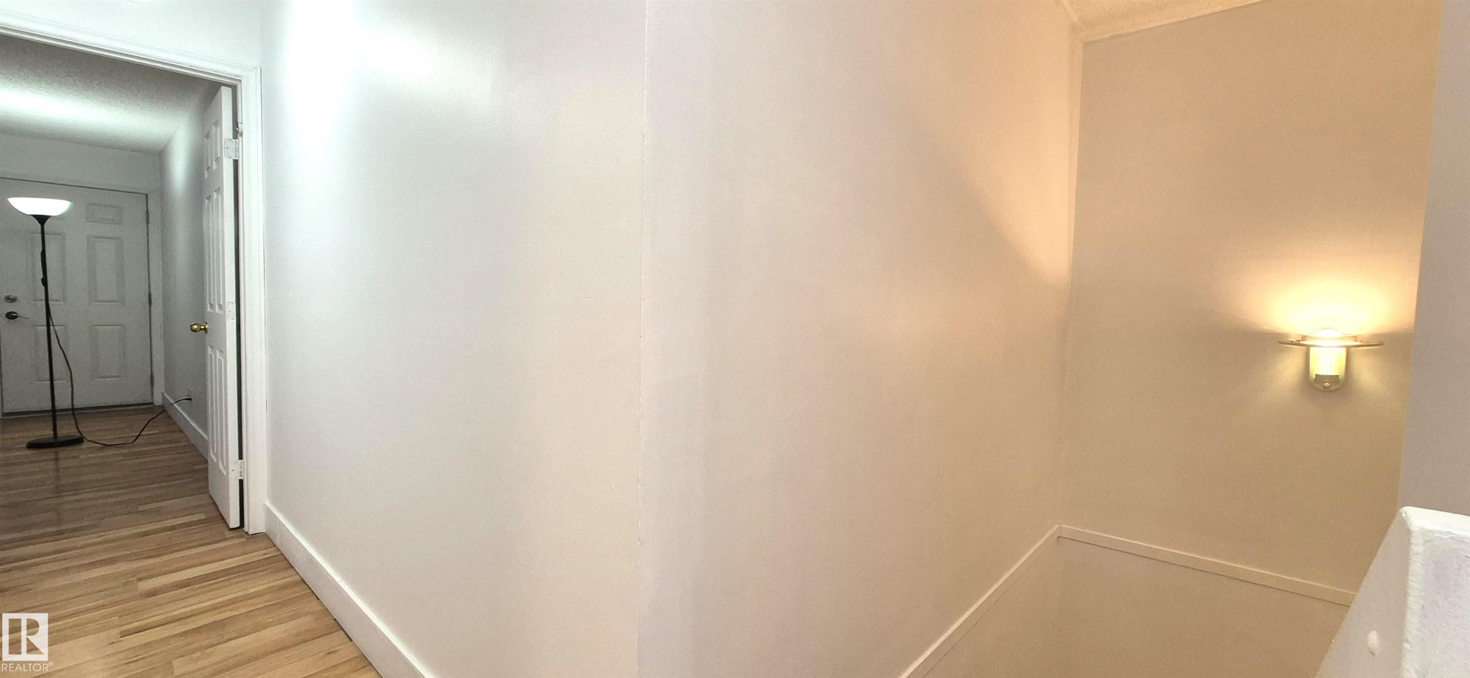 3619 30 Avenue, Edmonton, AB - Indoor Photo Showing Other Room