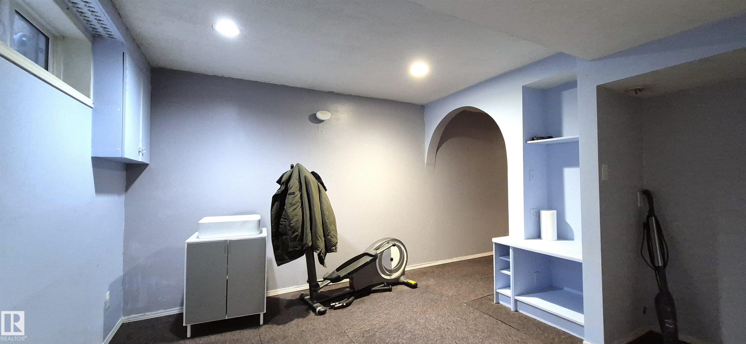 3619 30 Avenue, Edmonton, AB - Indoor