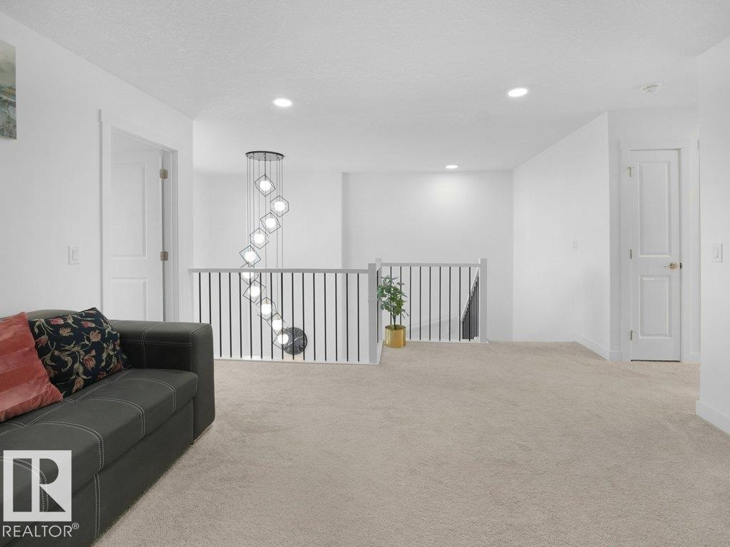 7020 177 Avenue, Edmonton, AB - Indoor