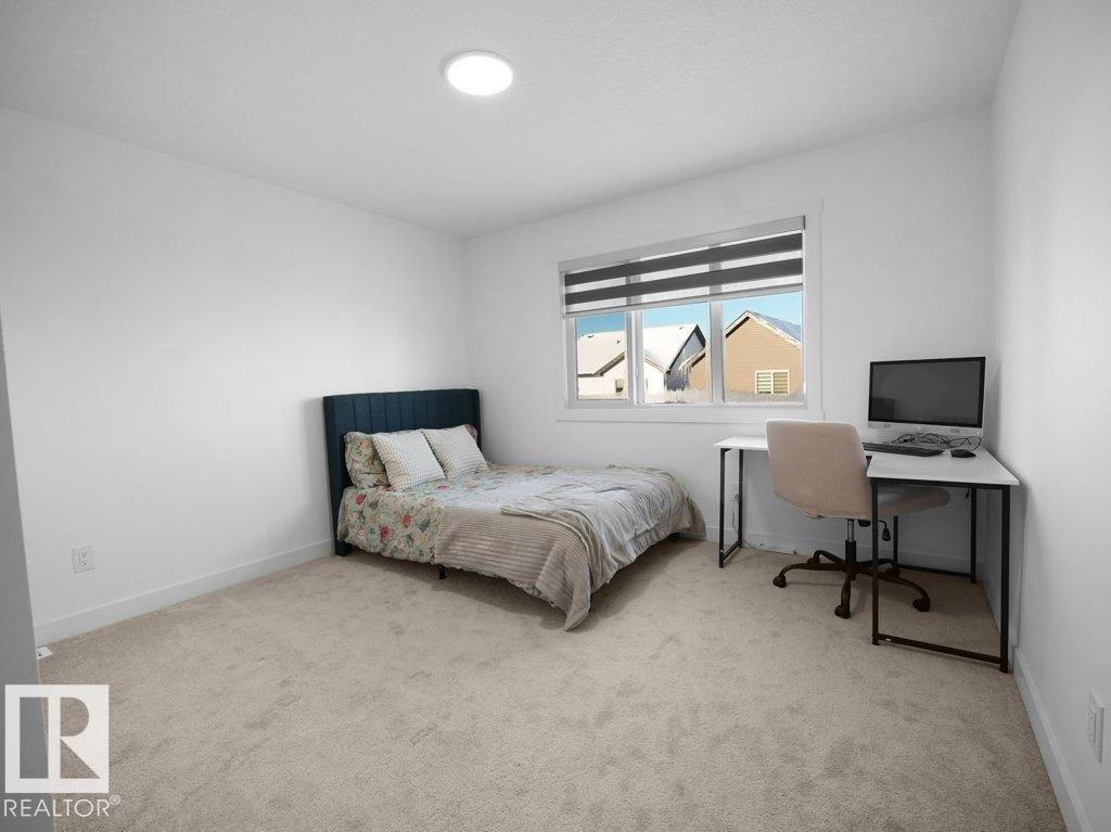7020 177 Avenue, Edmonton, AB - Indoor Photo Showing Bedroom