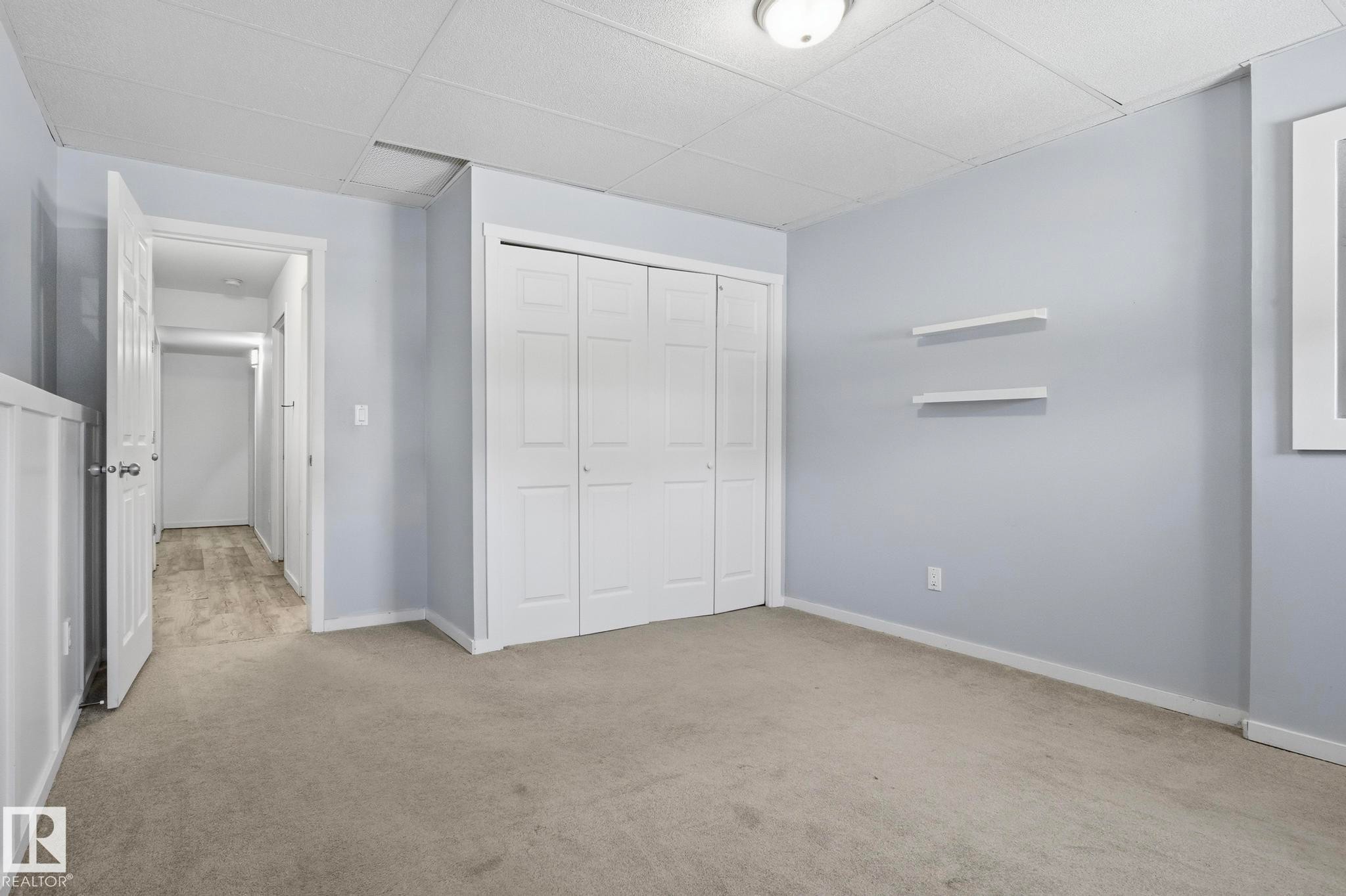 225 Brookview Way, Stony Plain, AB - Indoor Photo Showing Other Room