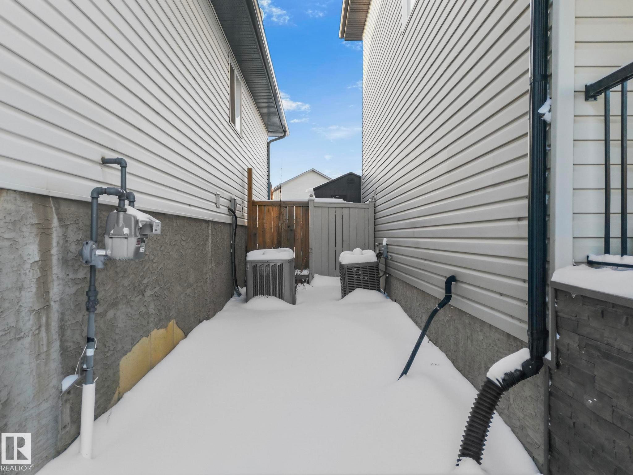 225 Brookview Way, Stony Plain, AB - Outdoor With Exterior