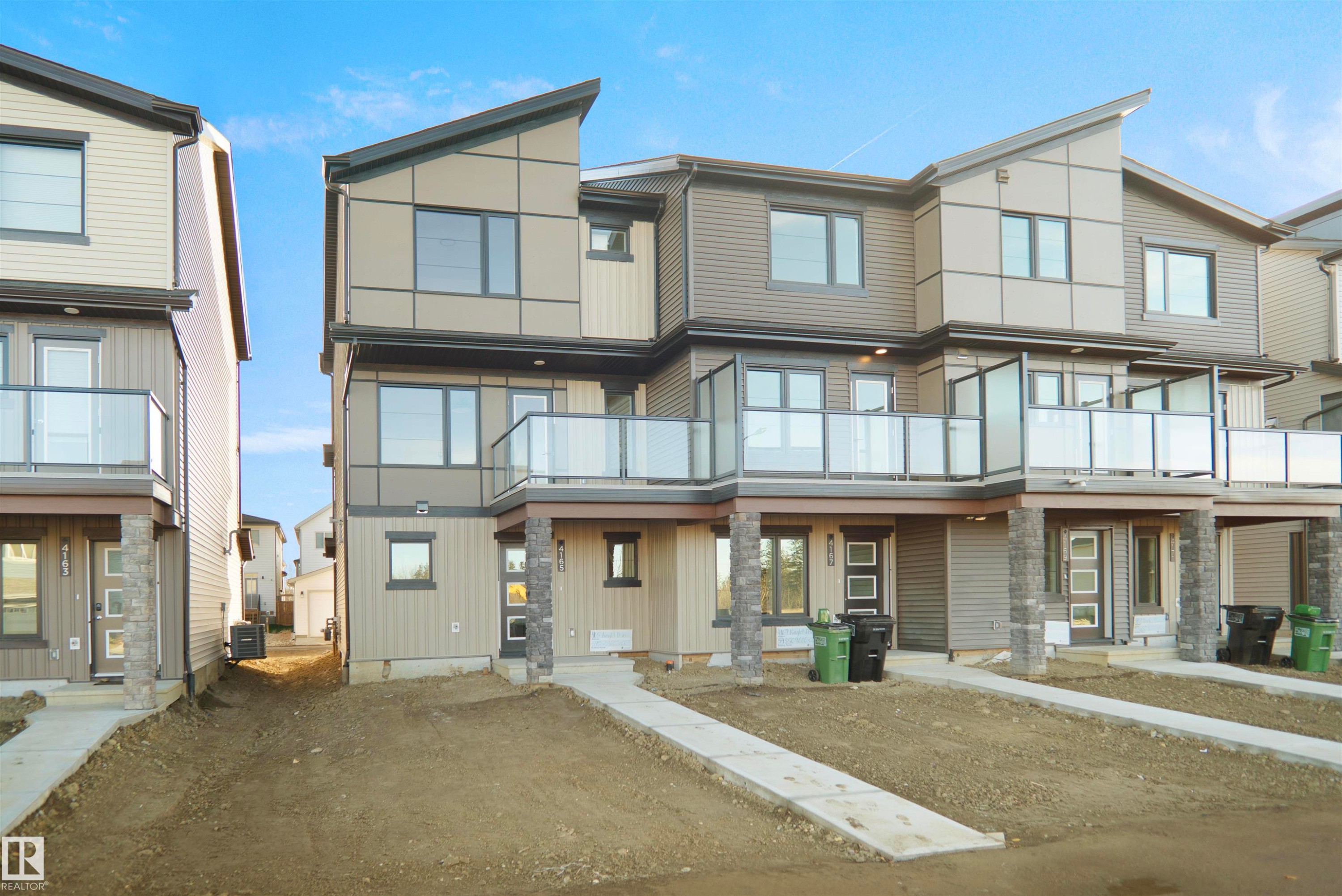 4195 Kinglet Drive, Edmonton, AB - Outdoor With Facade
