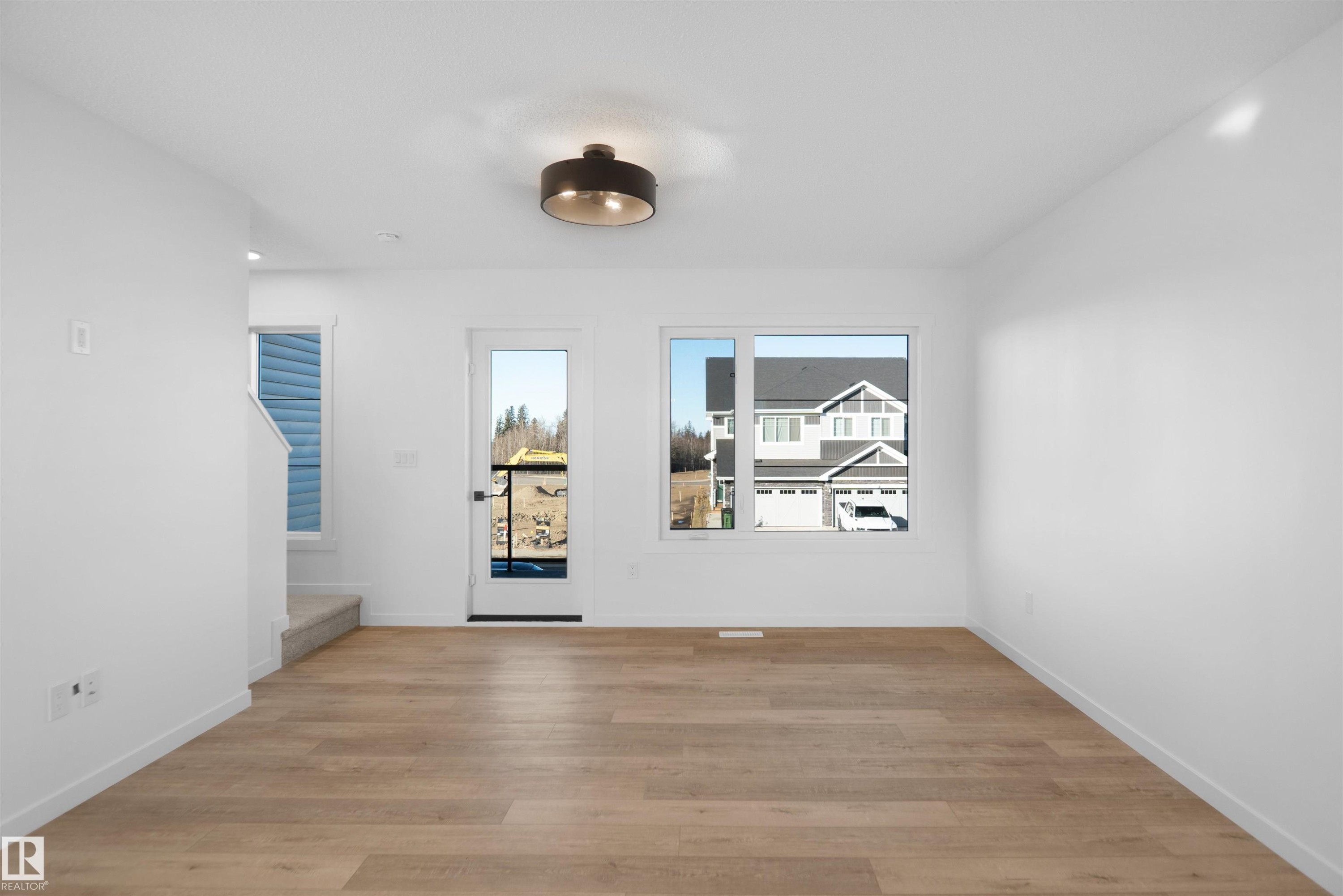 4195 Kinglet Drive, Edmonton, AB - Indoor Photo Showing Other Room