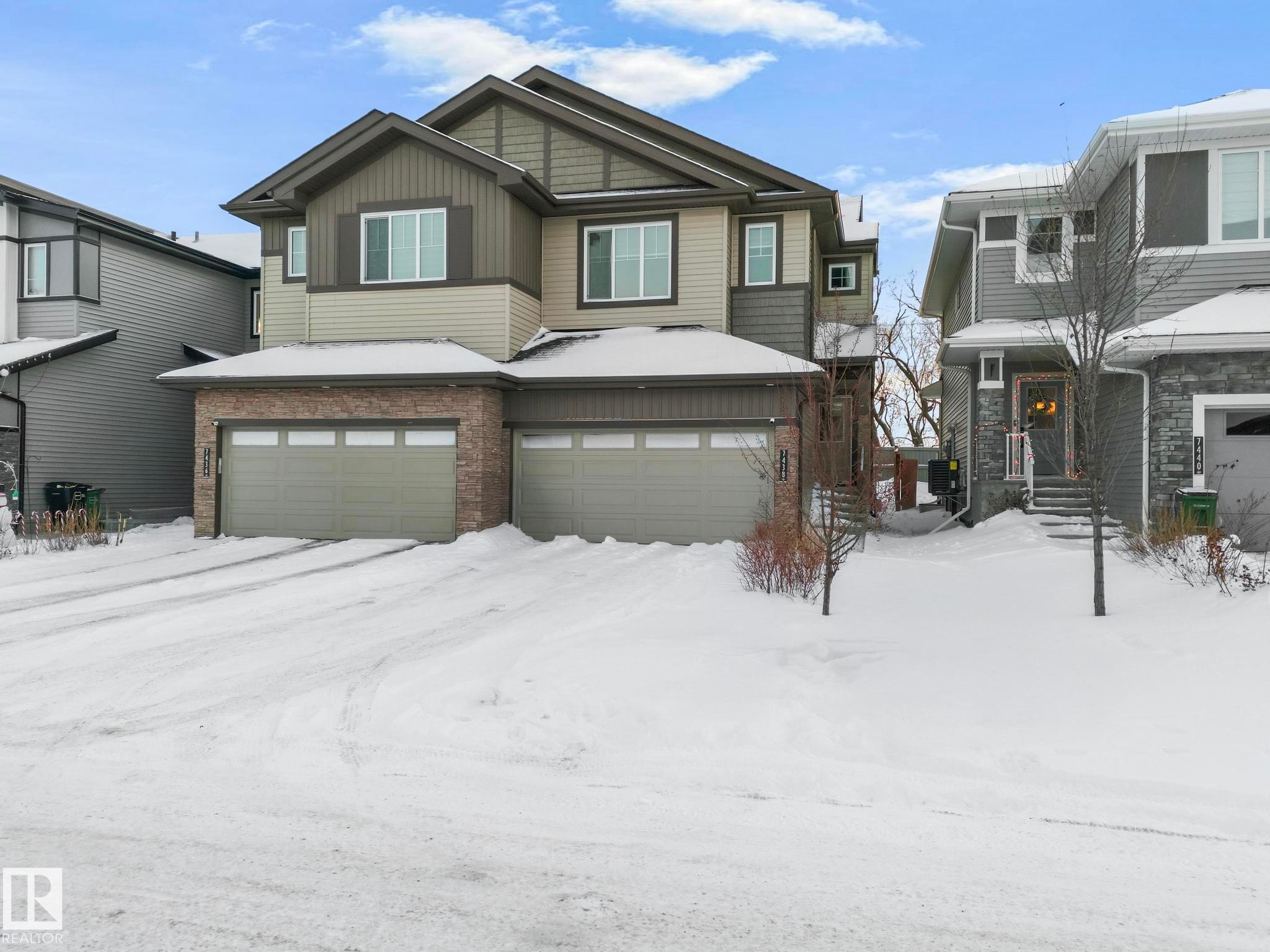 7438 Chivers Crescent, Edmonton, AB - Outdoor With Facade