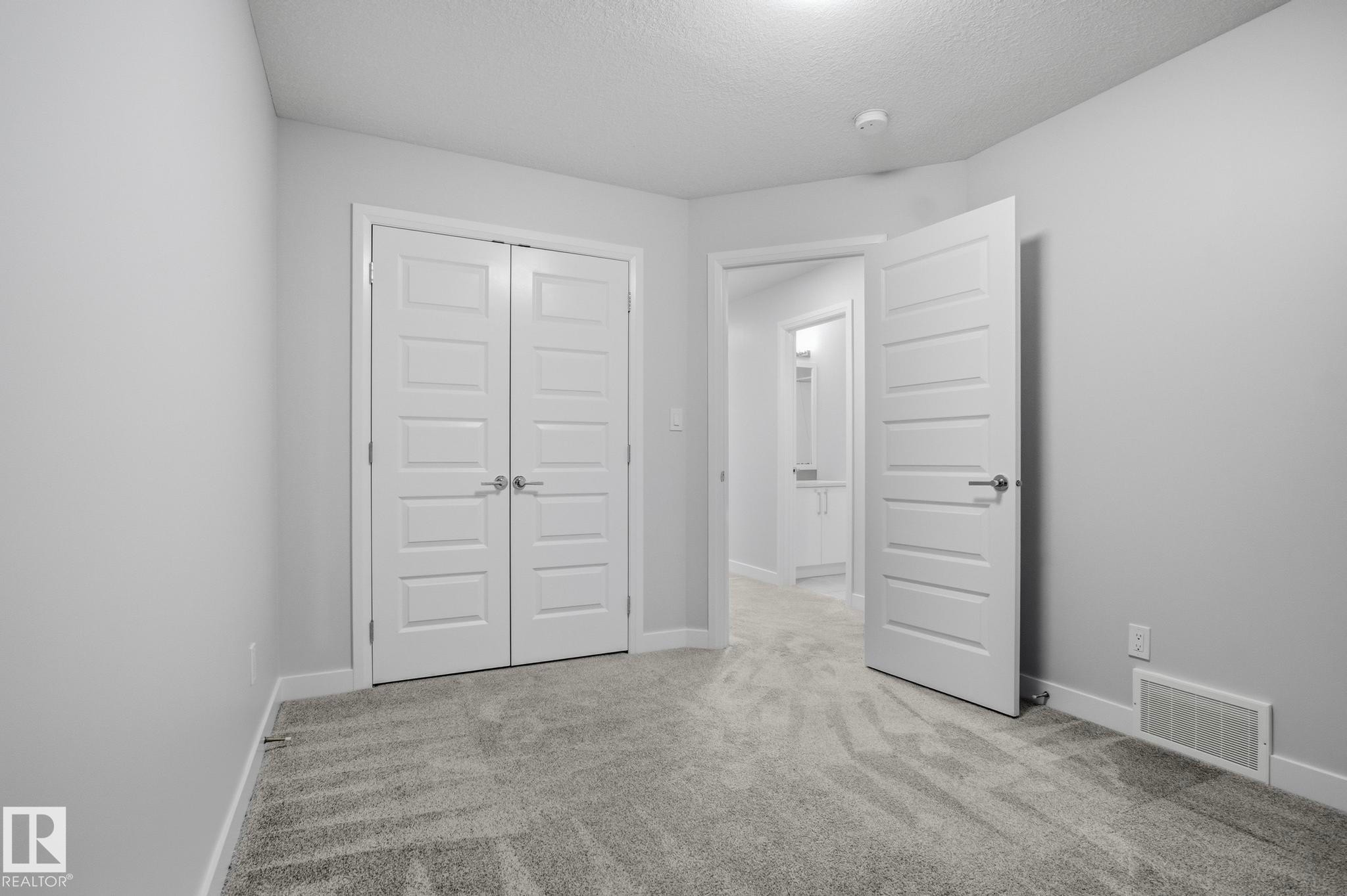 7438 Chivers Crescent, Edmonton, AB - Indoor