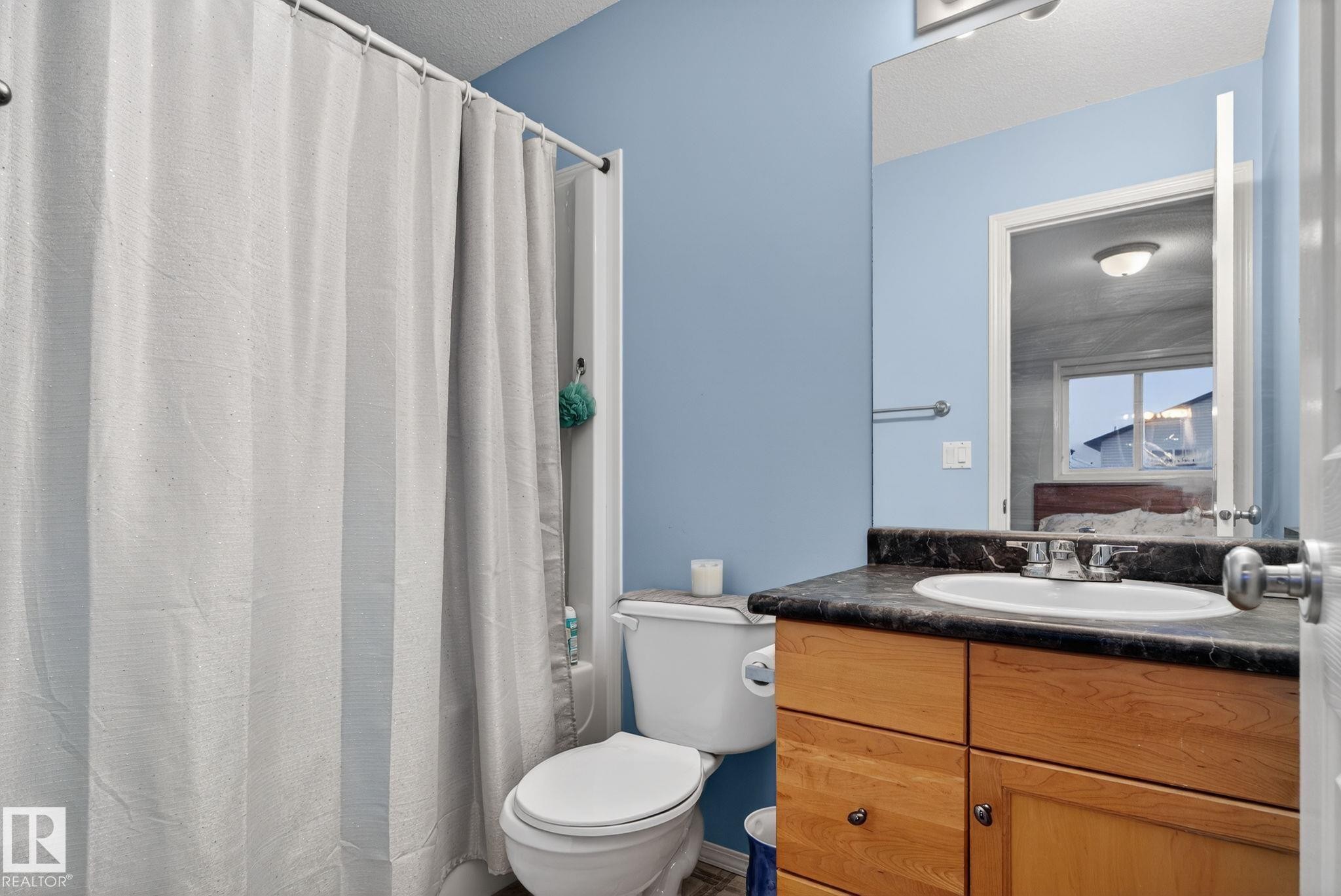 12944 162 Avenue, Edmonton, AB - Indoor Photo Showing Bathroom