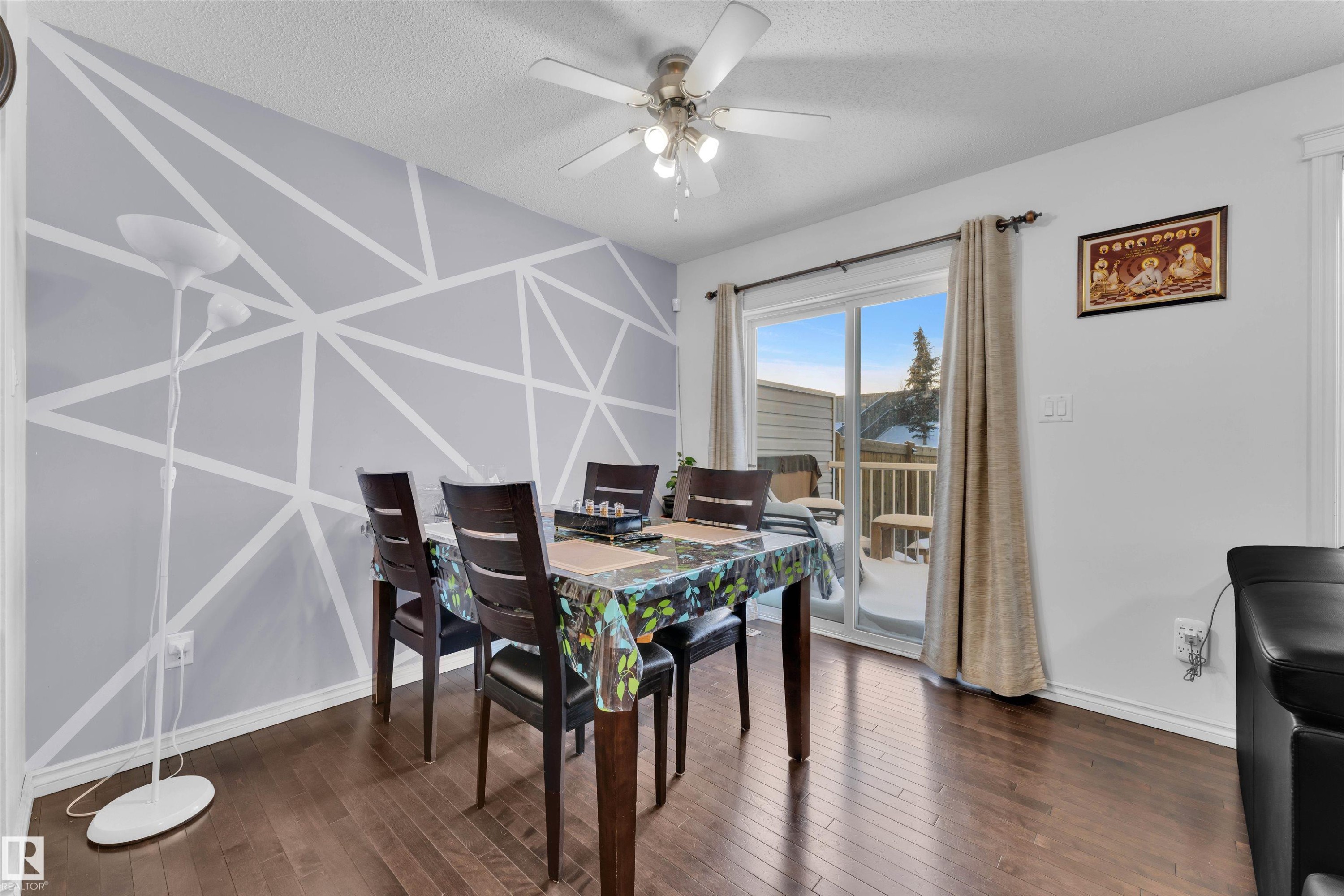 3722 9 Street, Edmonton, AB - Indoor Photo Showing Dining Room