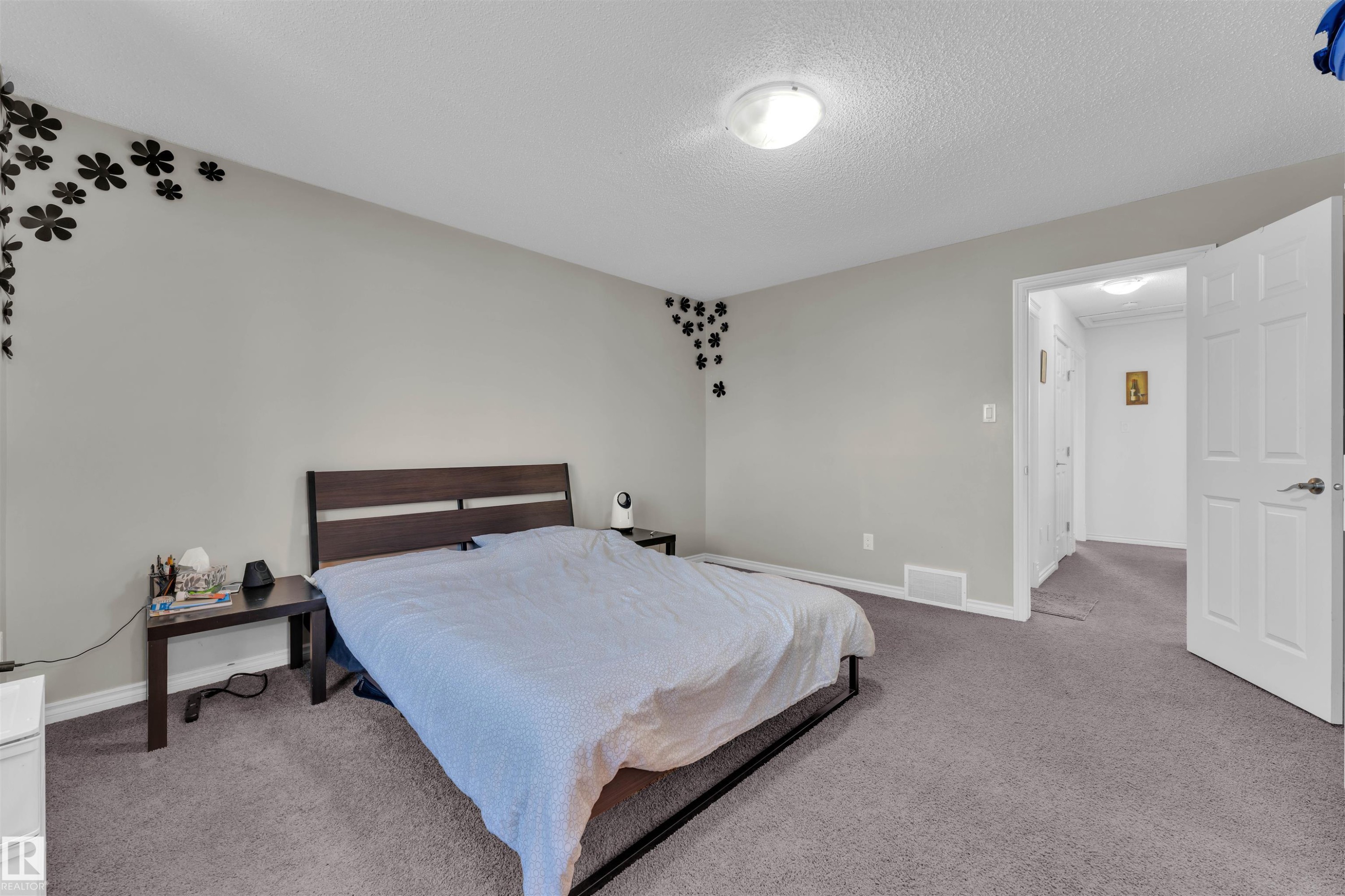 3722 9 Street, Edmonton, AB - Indoor Photo Showing Bedroom