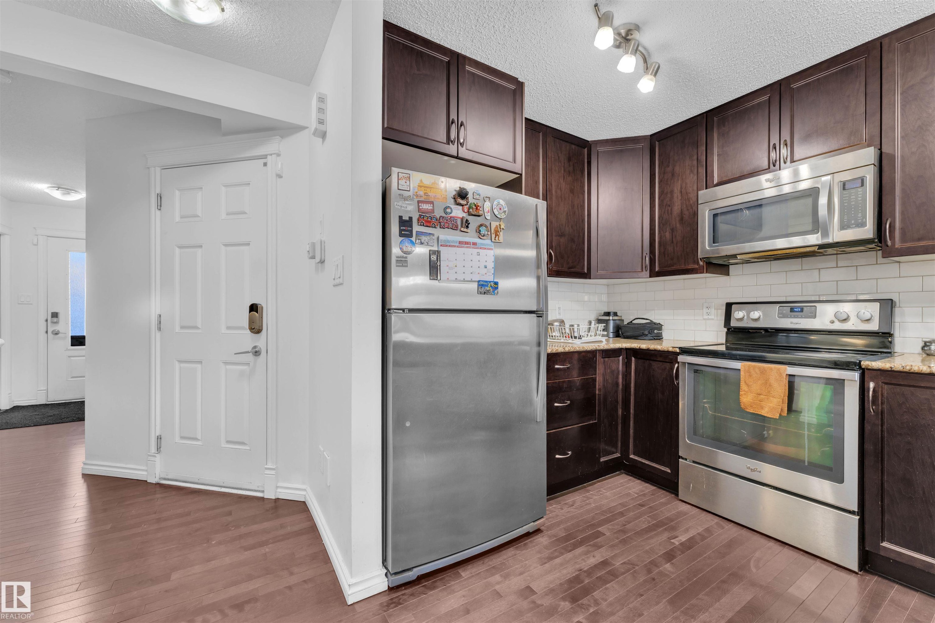 3722 9 Street, Edmonton, AB - Indoor Photo Showing Kitchen With Stainless Steel Kitchen
