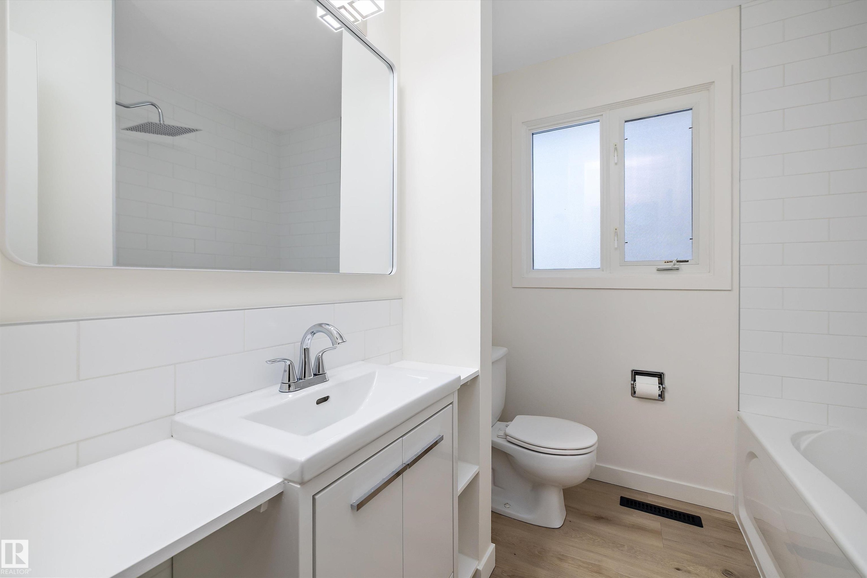 49 Sheridan Drive, St. Albert, AB - Indoor Photo Showing Bathroom