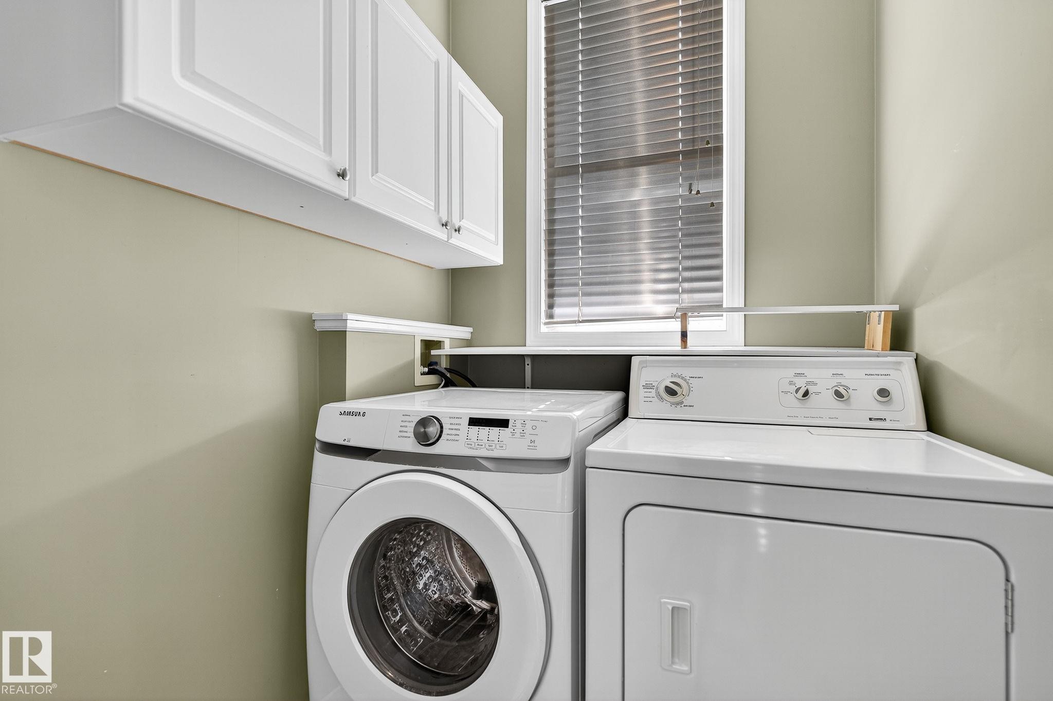 1147 Rutherford Close, Edmonton, AB - Indoor Photo Showing Laundry Room