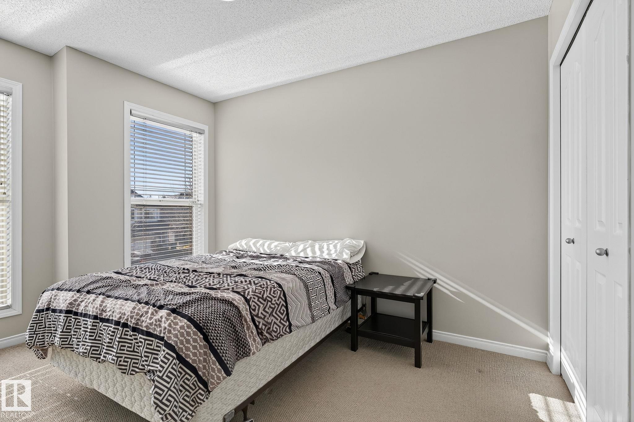 1147 Rutherford Close, Edmonton, AB - Indoor Photo Showing Bedroom