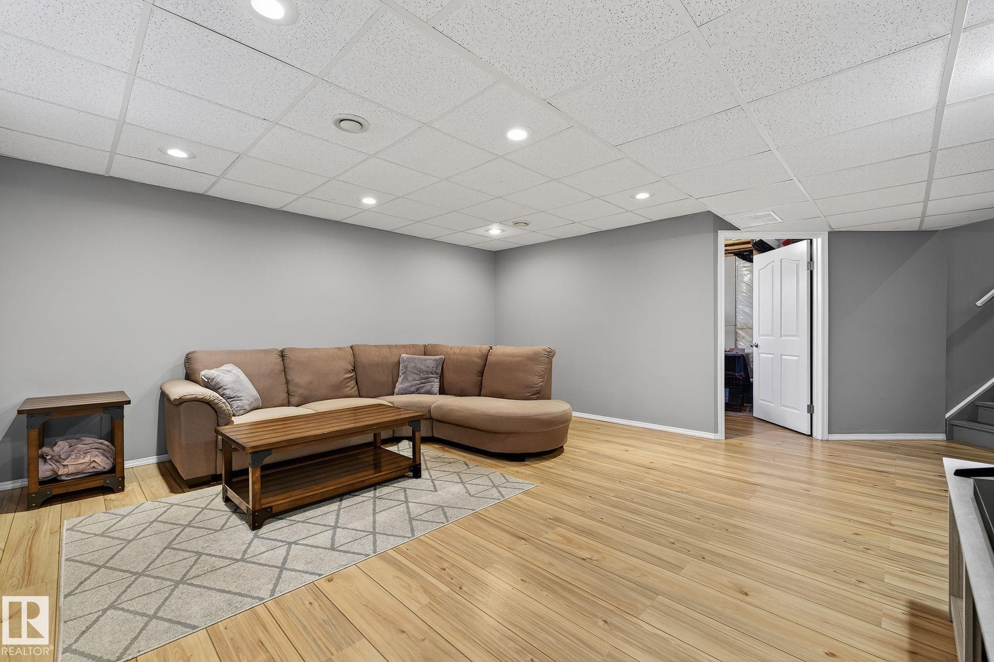 1147 Rutherford Close, Edmonton, AB - Indoor