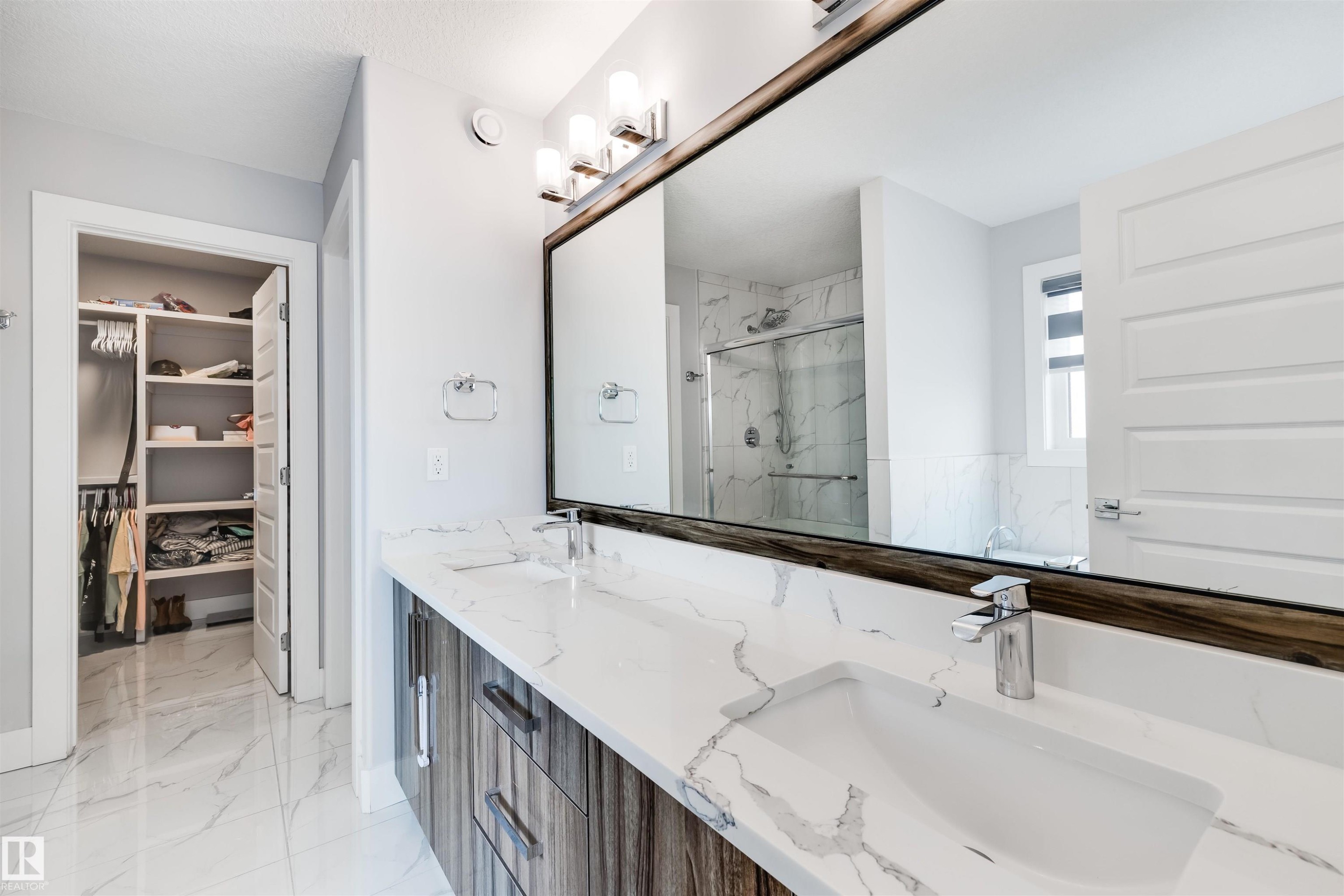 3901 44 Avenue, Beaumont, AB - Indoor Photo Showing Bathroom