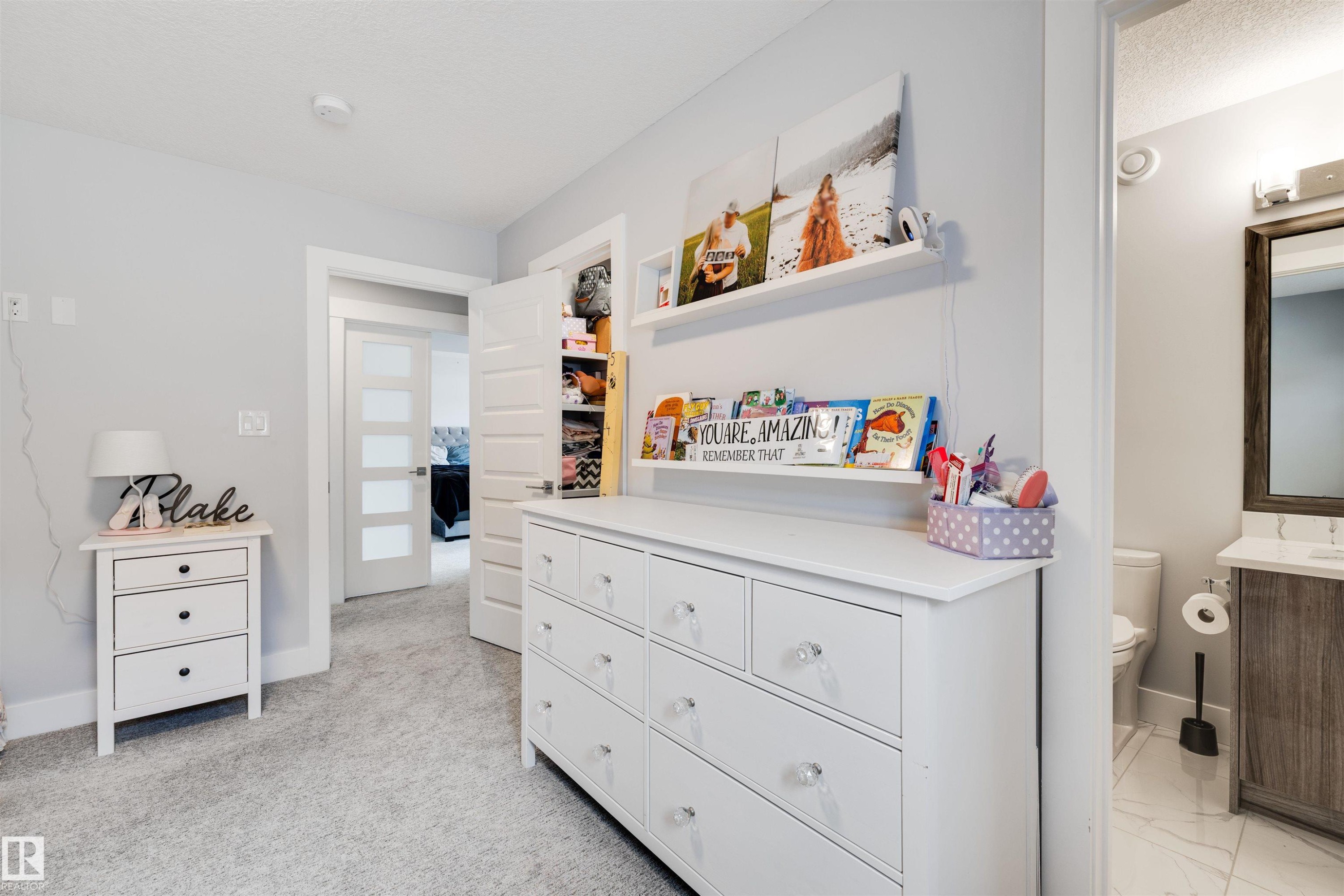 3901 44 Avenue, Beaumont, AB - Indoor