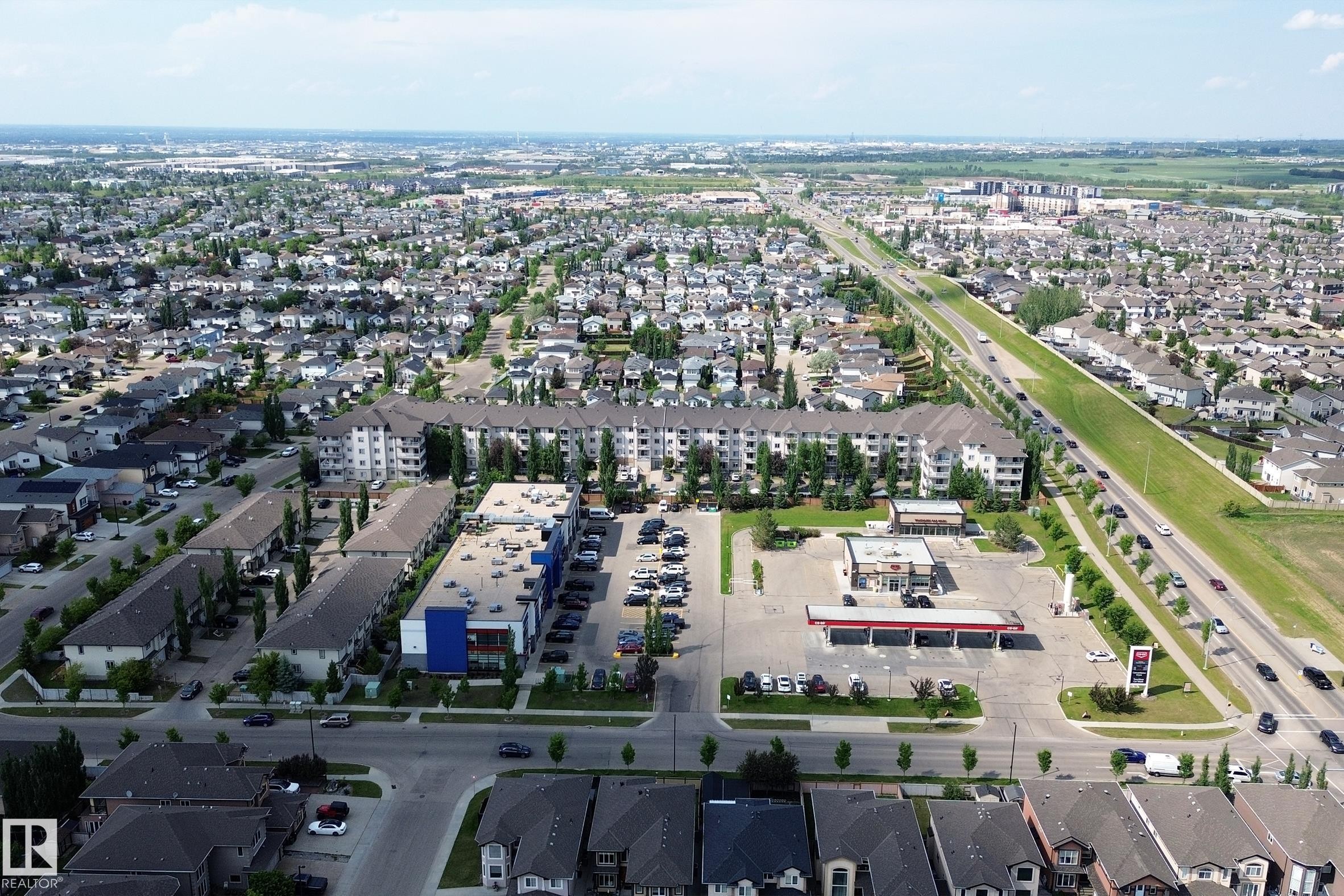 418 3425 19 Street, Edmonton, AB - Outdoor With View