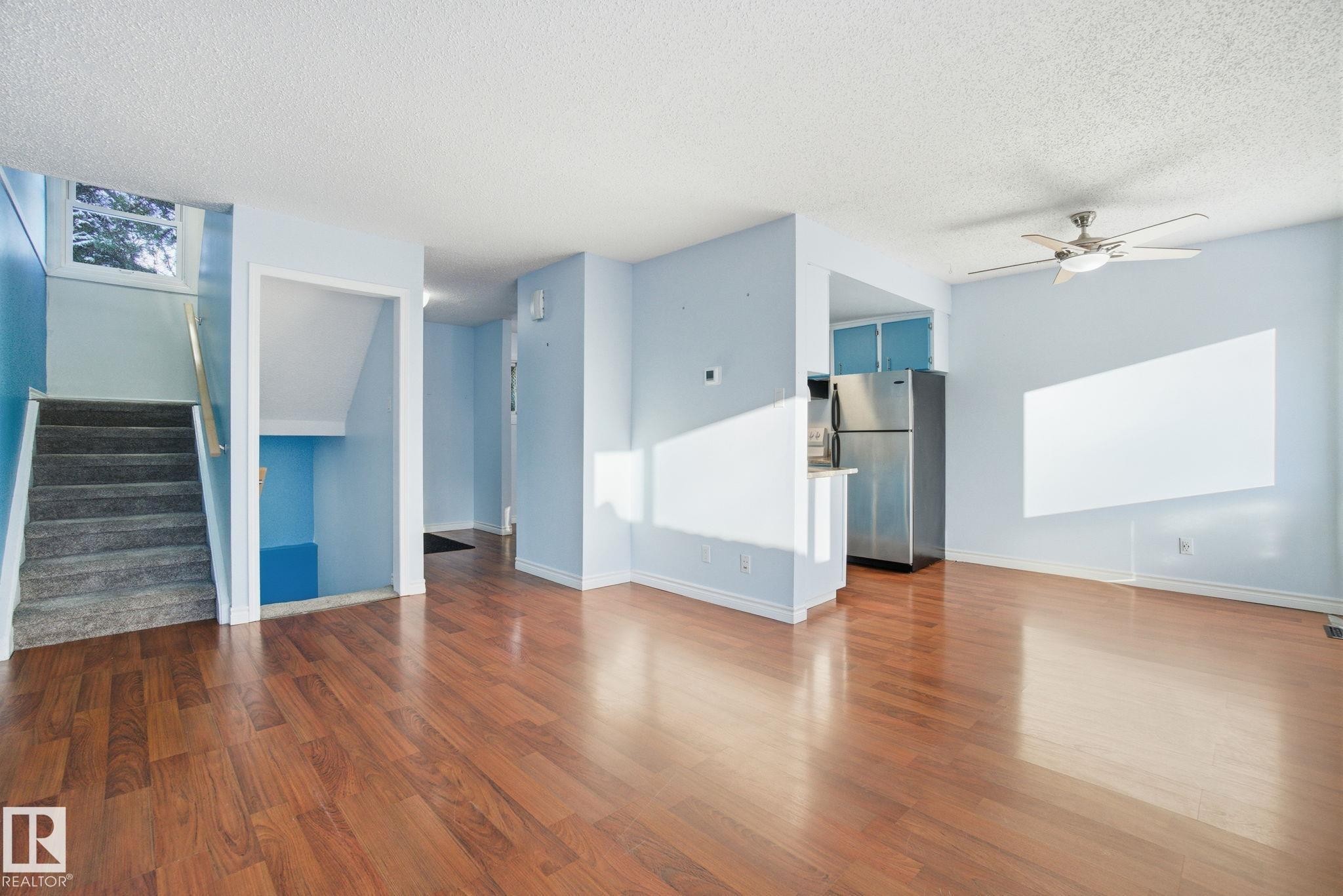 457 Abbottsfield Road, Edmonton, AB - Indoor Photo Showing Other Room