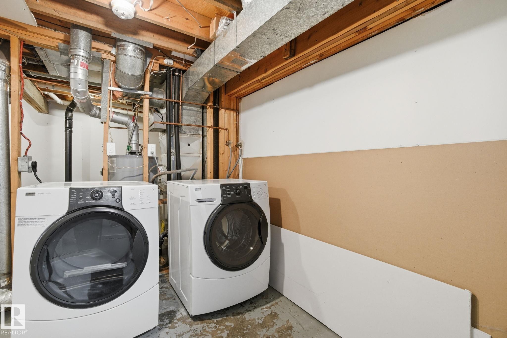 457 Abbottsfield Road, Edmonton, AB - Indoor Photo Showing Laundry Room