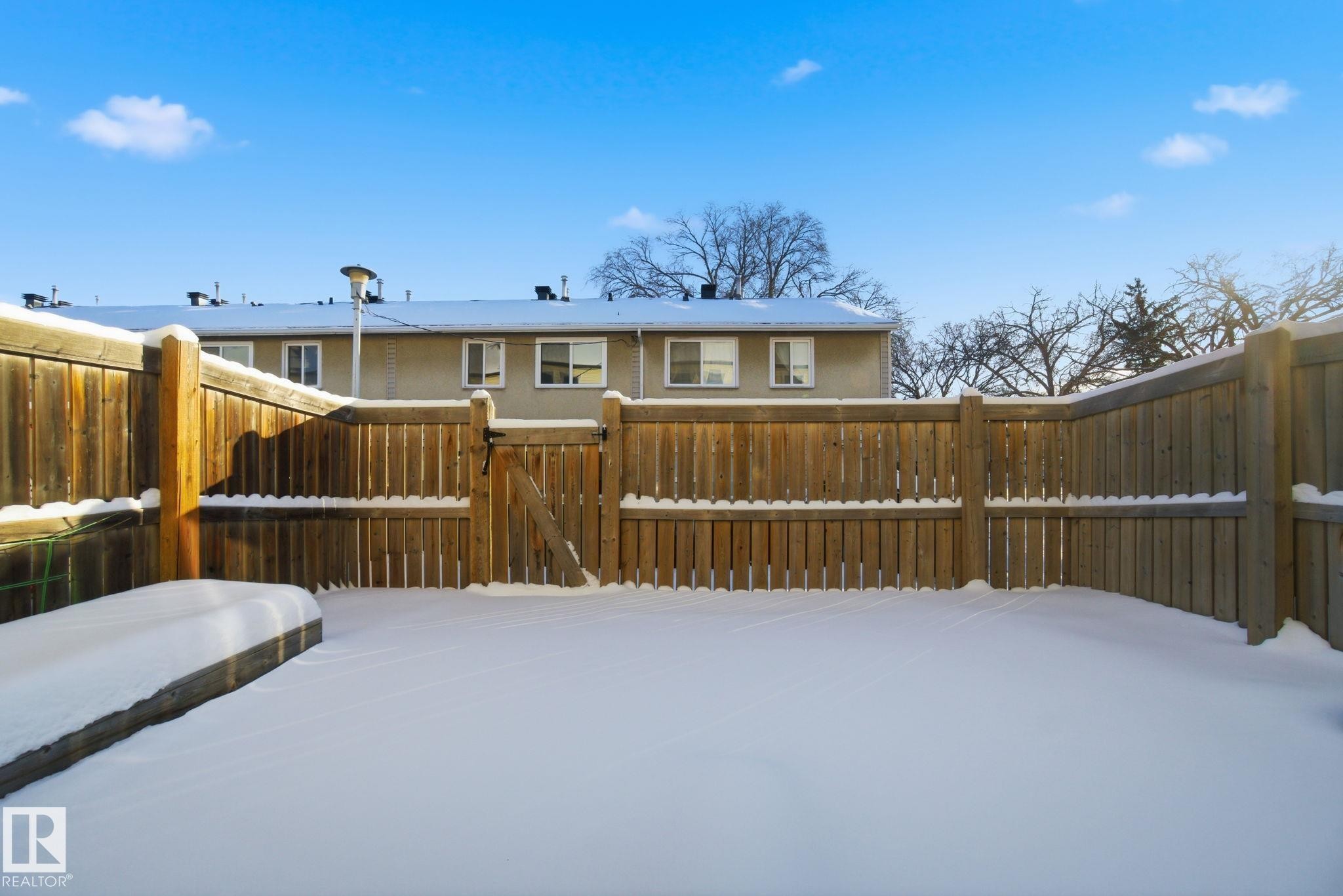 457 Abbottsfield Road, Edmonton, AB - Outdoor
