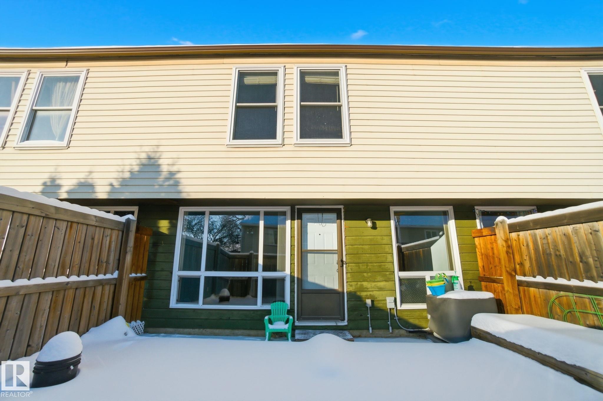 457 Abbottsfield Road, Edmonton, AB - Outdoor With Exterior