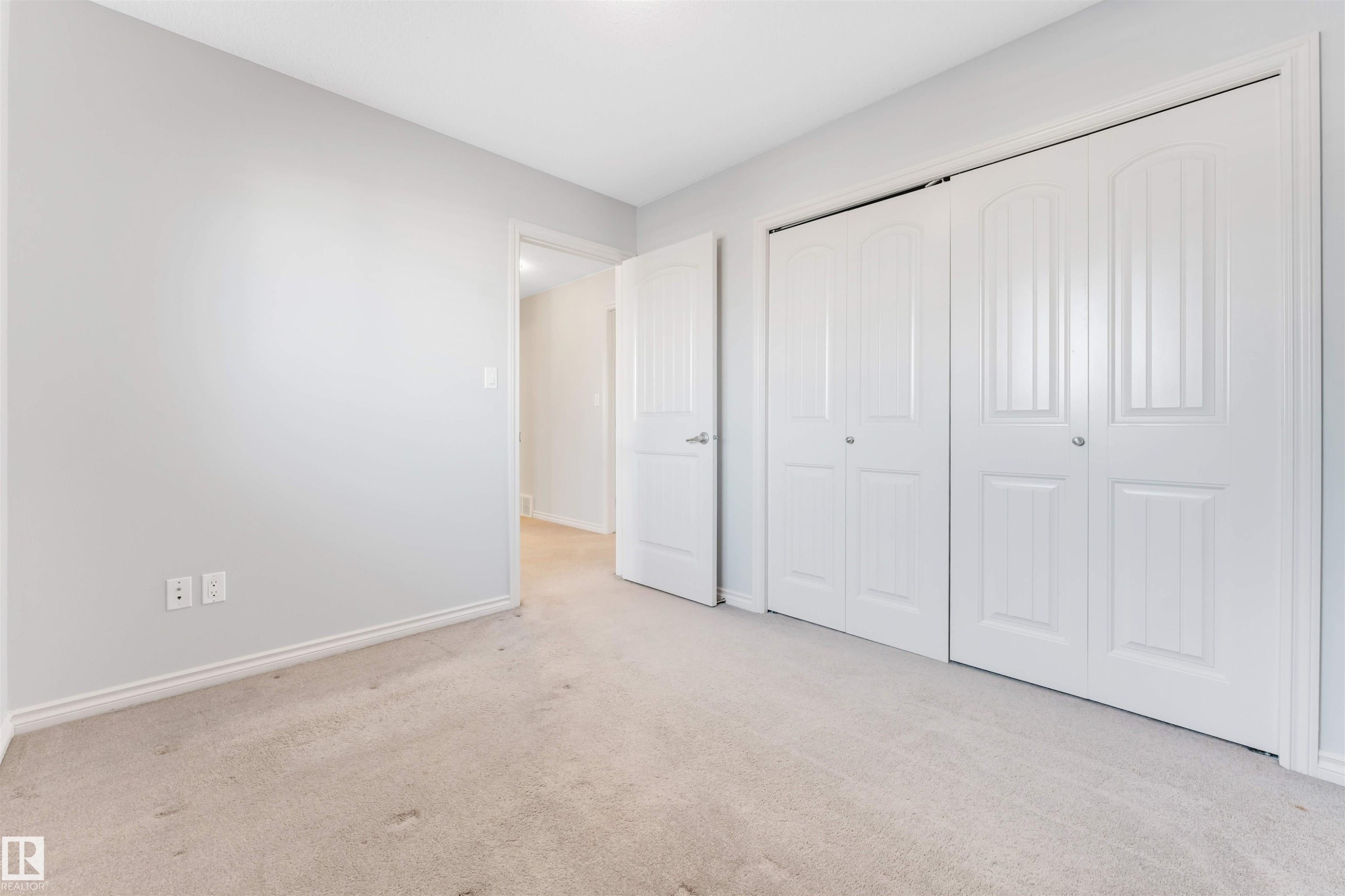 6723 19 Avenue, Edmonton, AB - Indoor