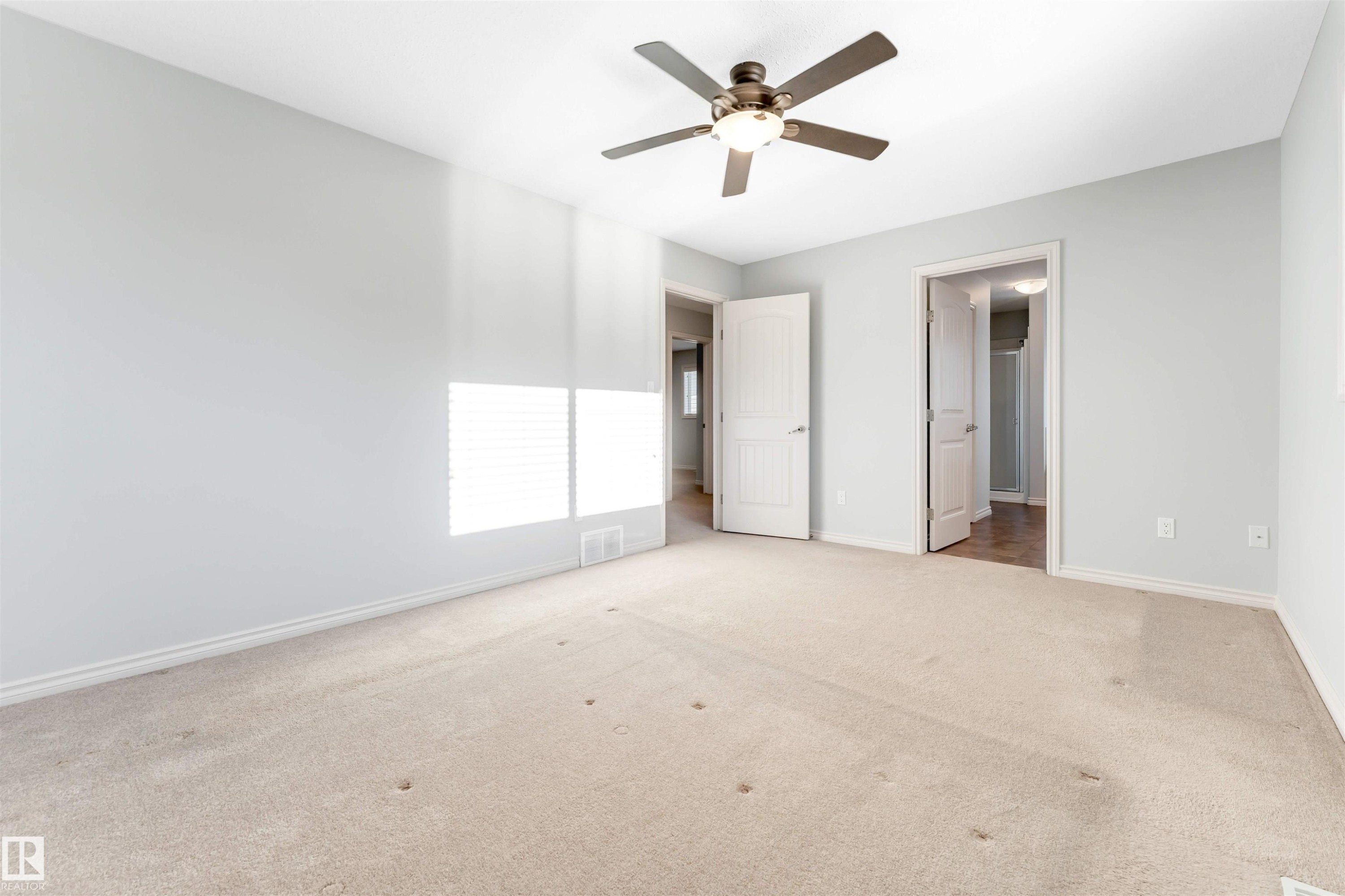 6723 19 Avenue, Edmonton, AB - Indoor Photo Showing Other Room