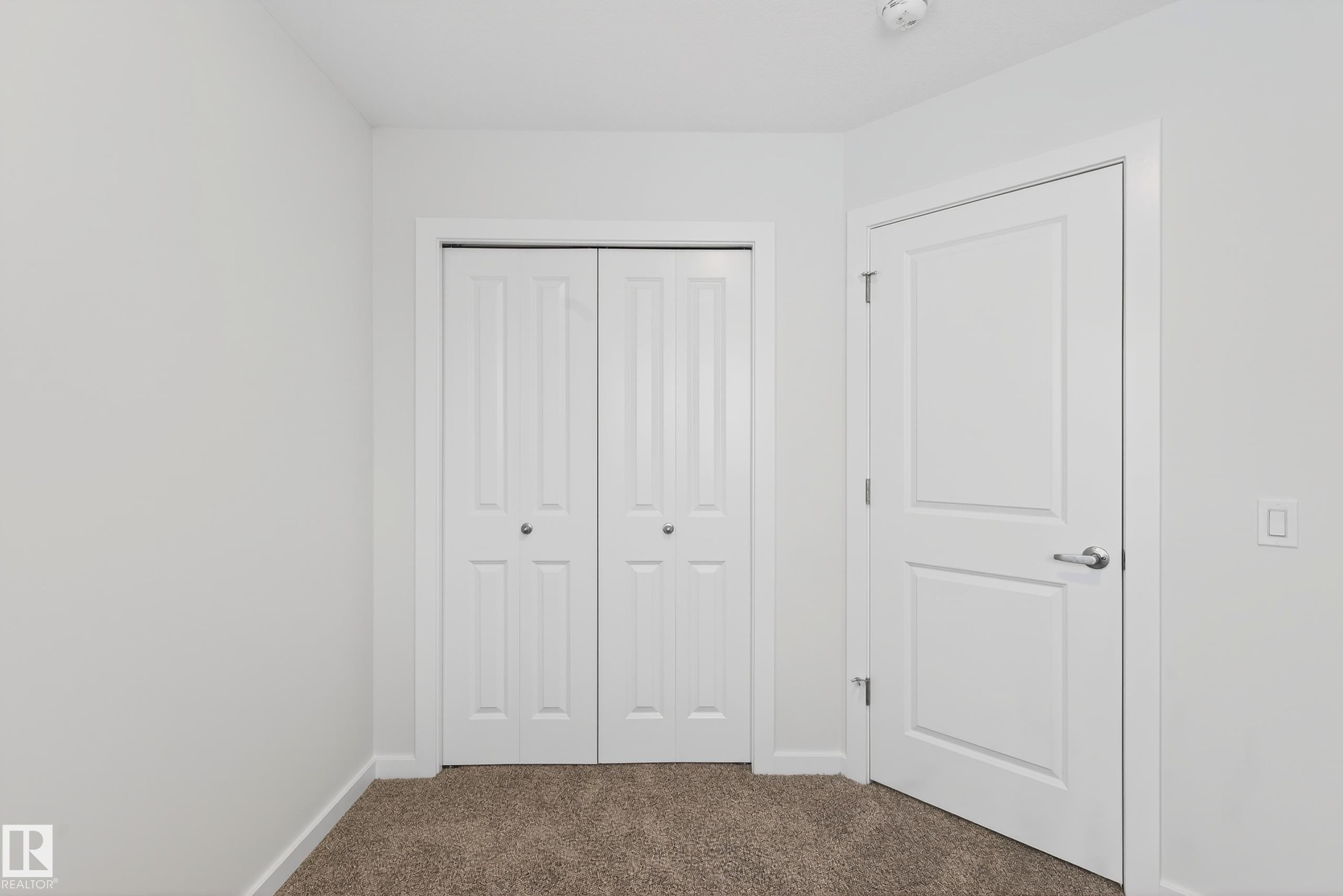 17203 3 Street, Edmonton, AB - Indoor