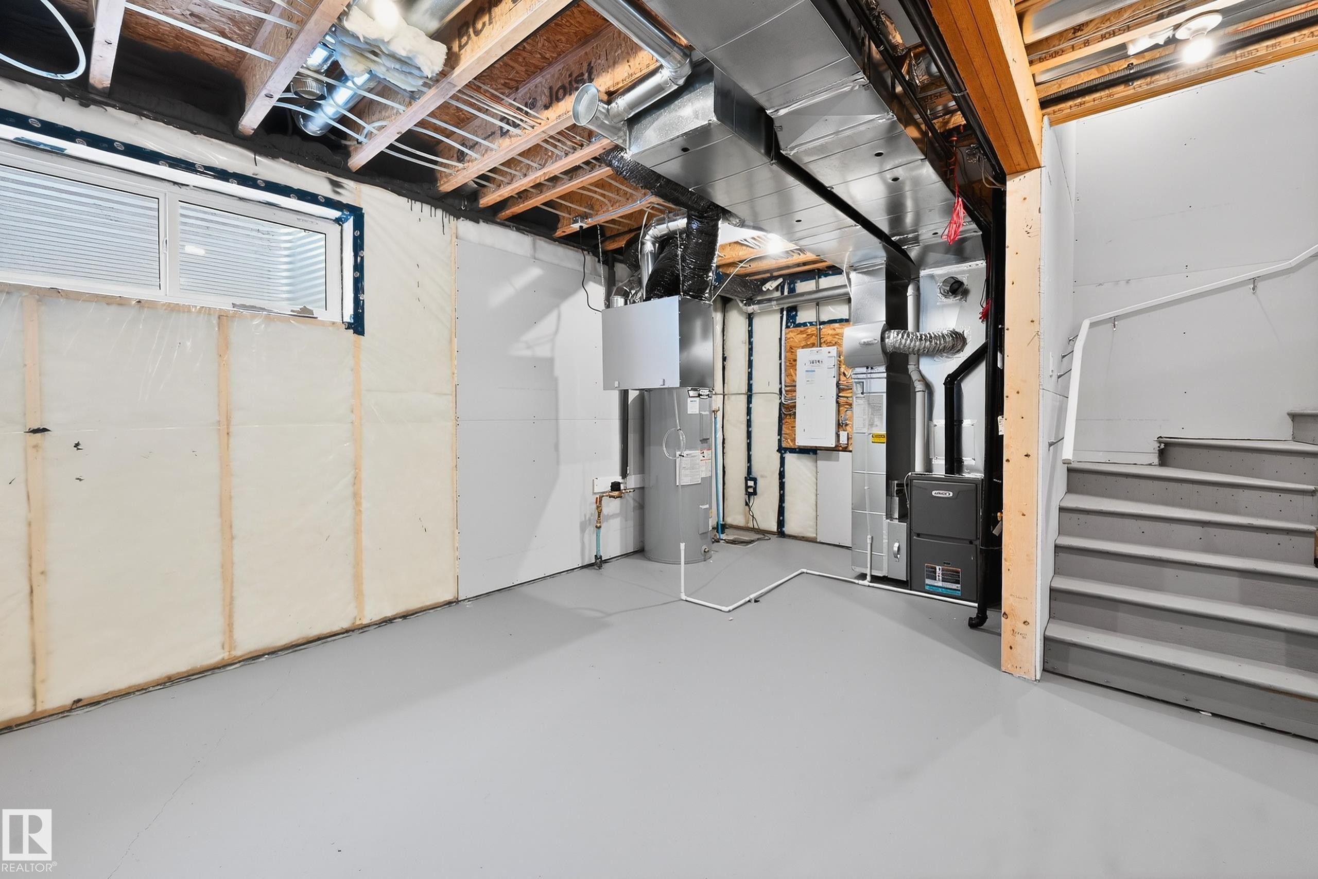 17203 3 Street, Edmonton, AB - Indoor Photo Showing Basement